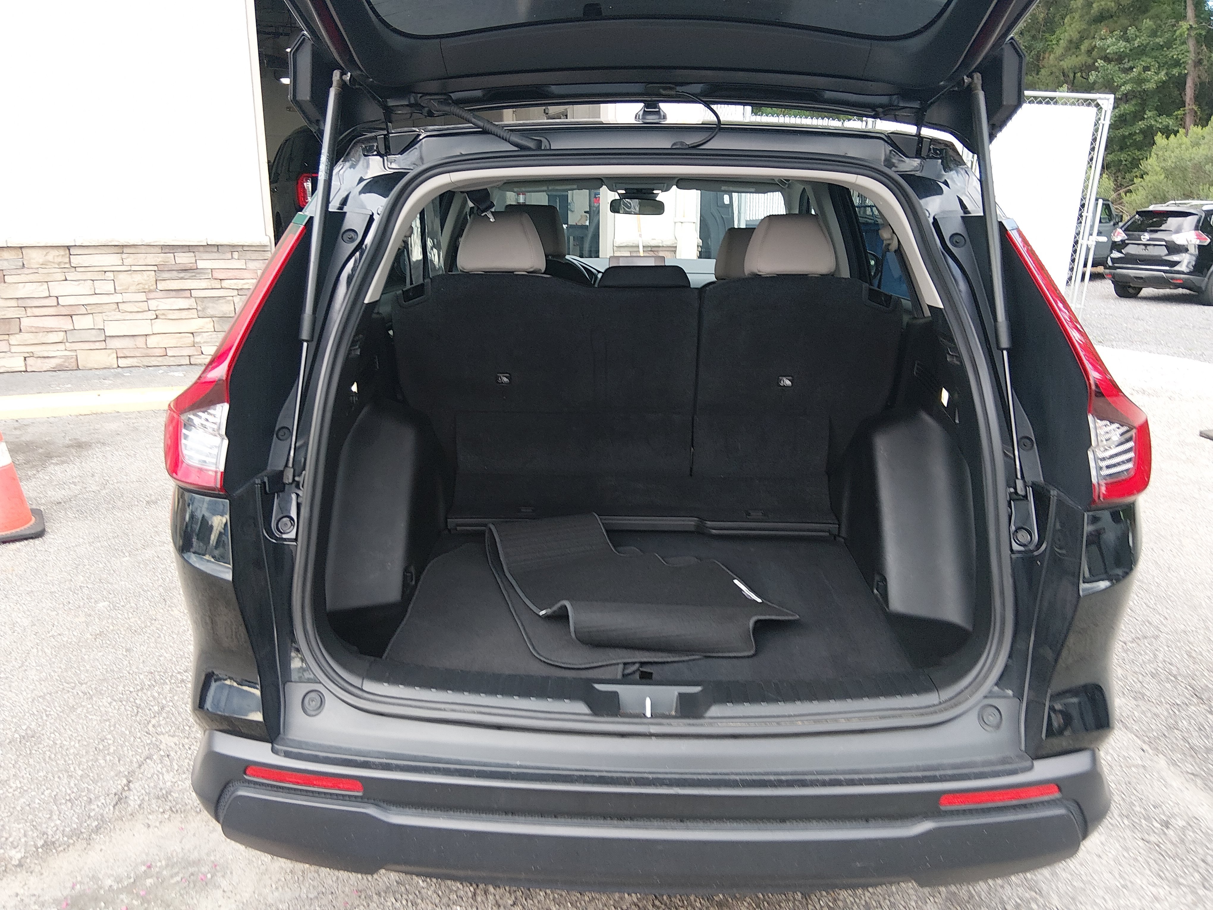 2024 Honda CR-V EX - Photo 11