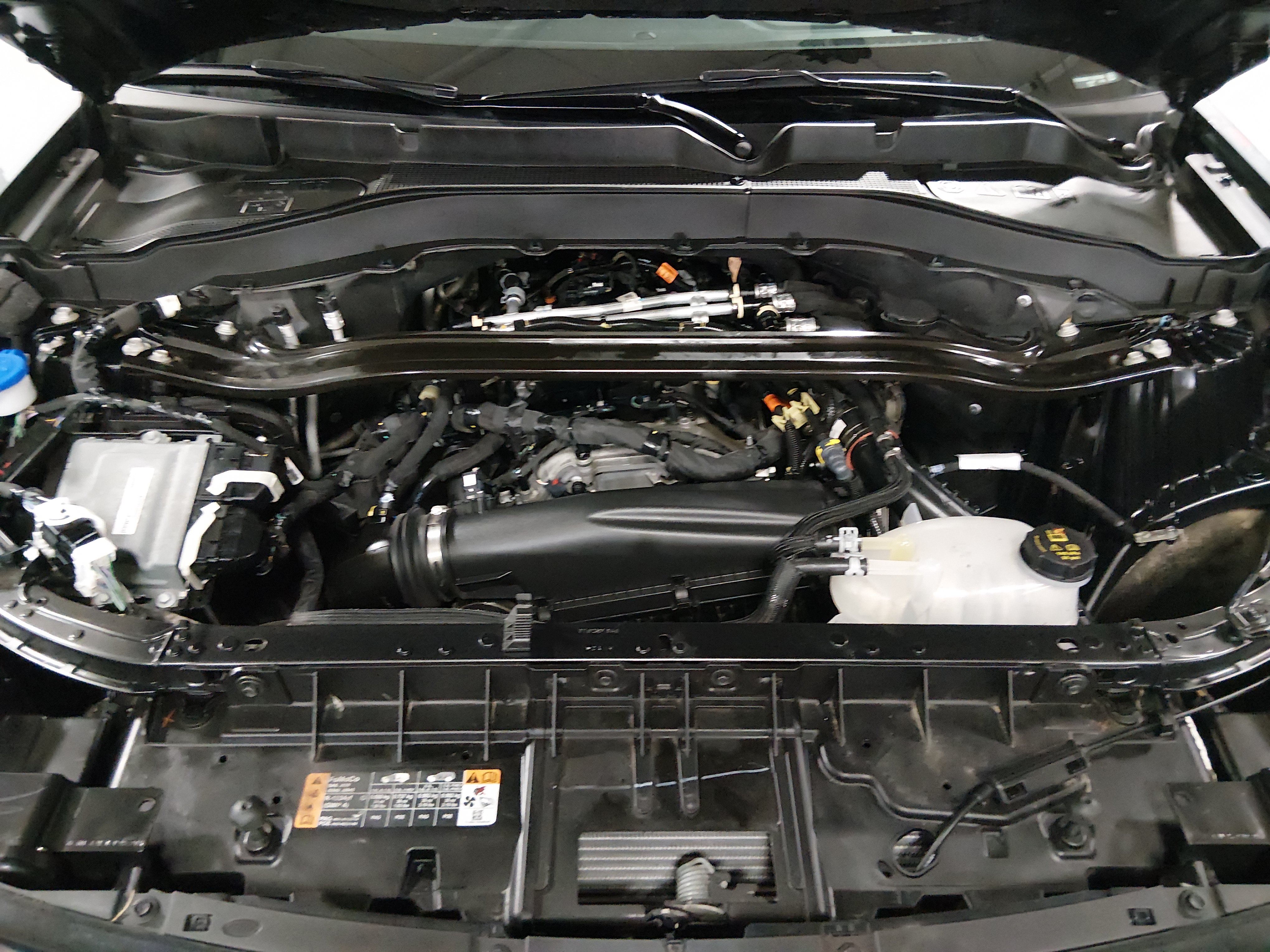 2025 Ford Explorer ST-LINE - Photo 9