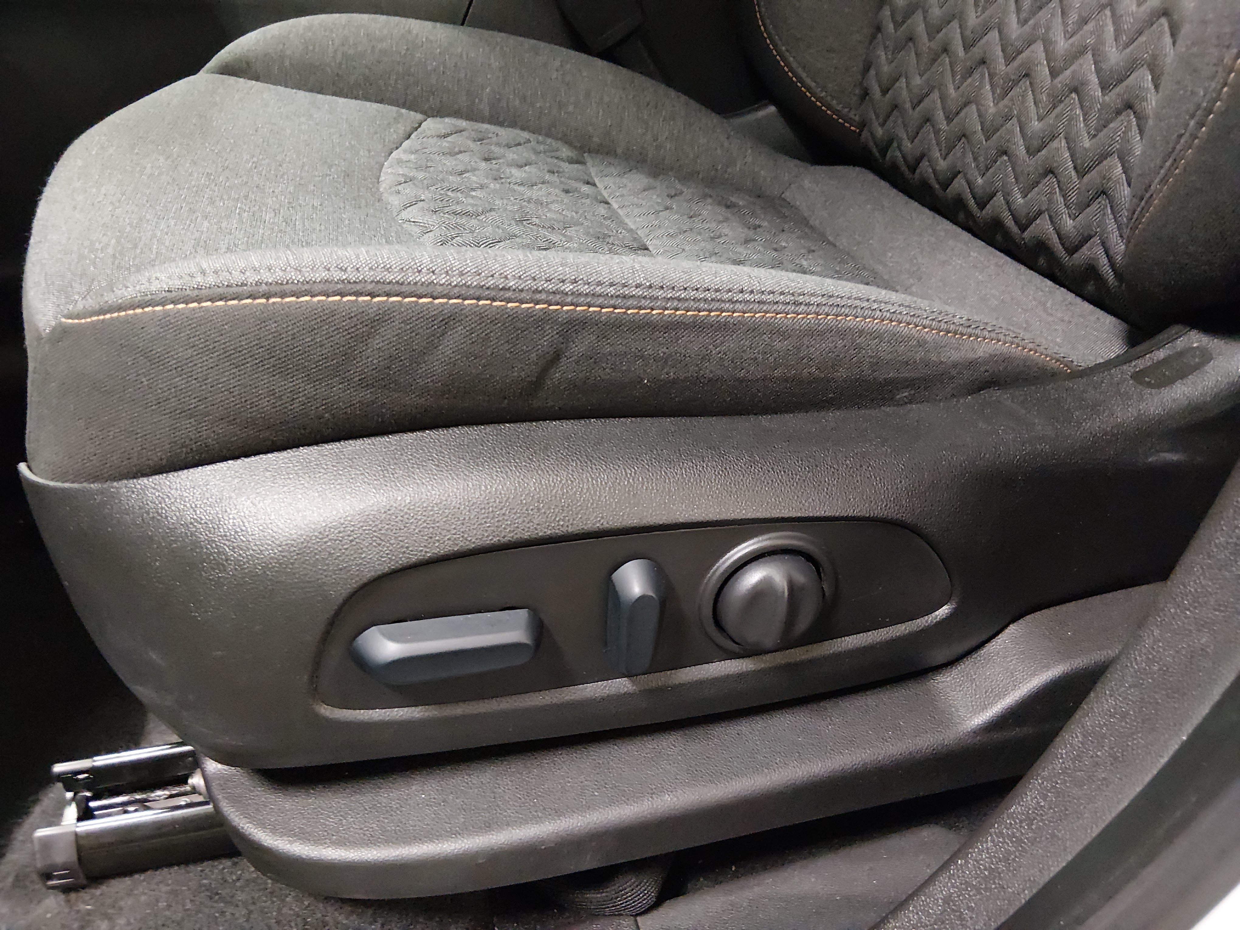 2024 Chevrolet Equinox LT - Photo 22