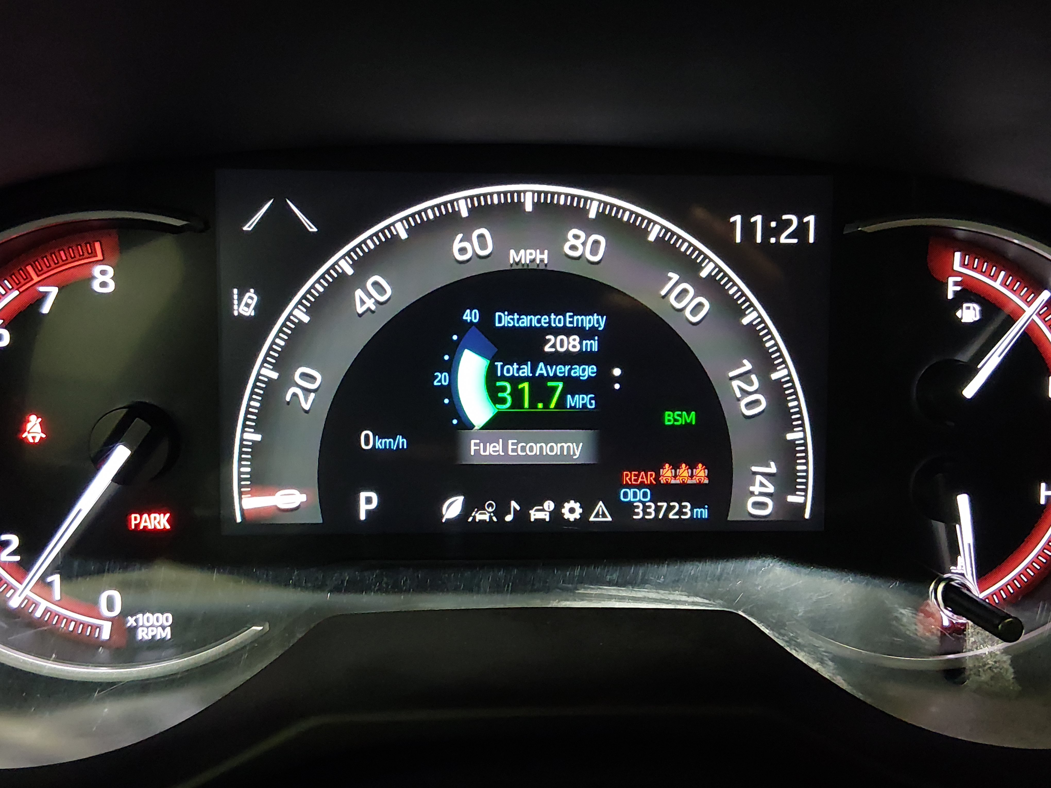 2025 Toyota RAV4 XLE - Photo 14