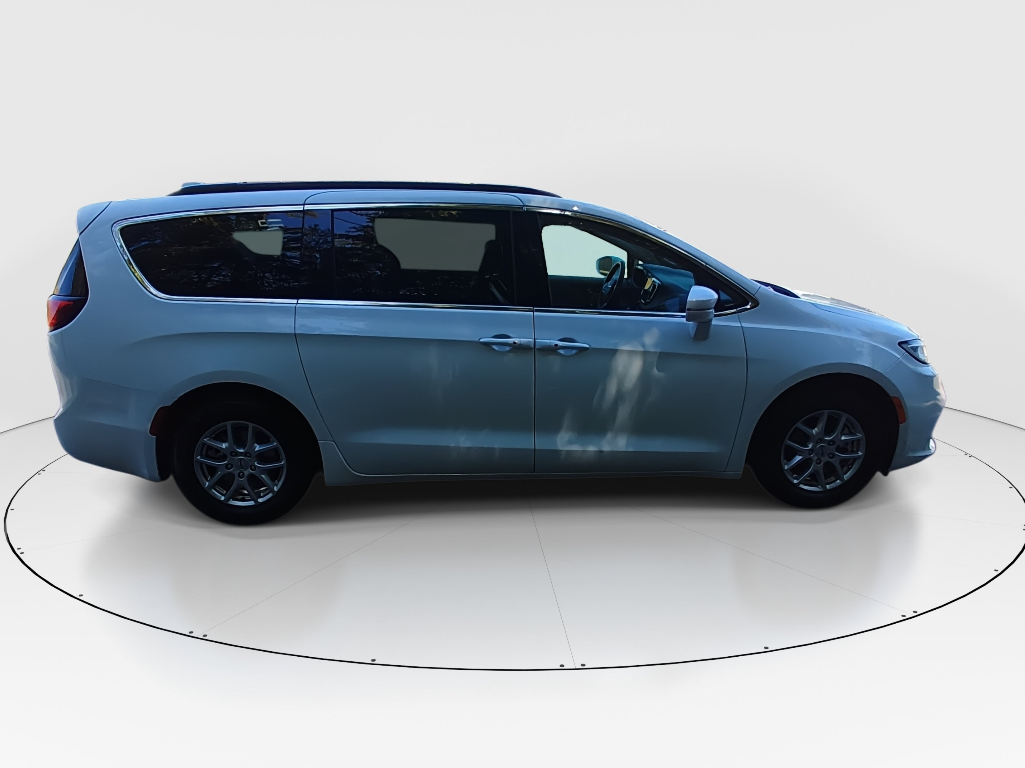 2022 Chrysler Pacifica Touring L - Photo 8