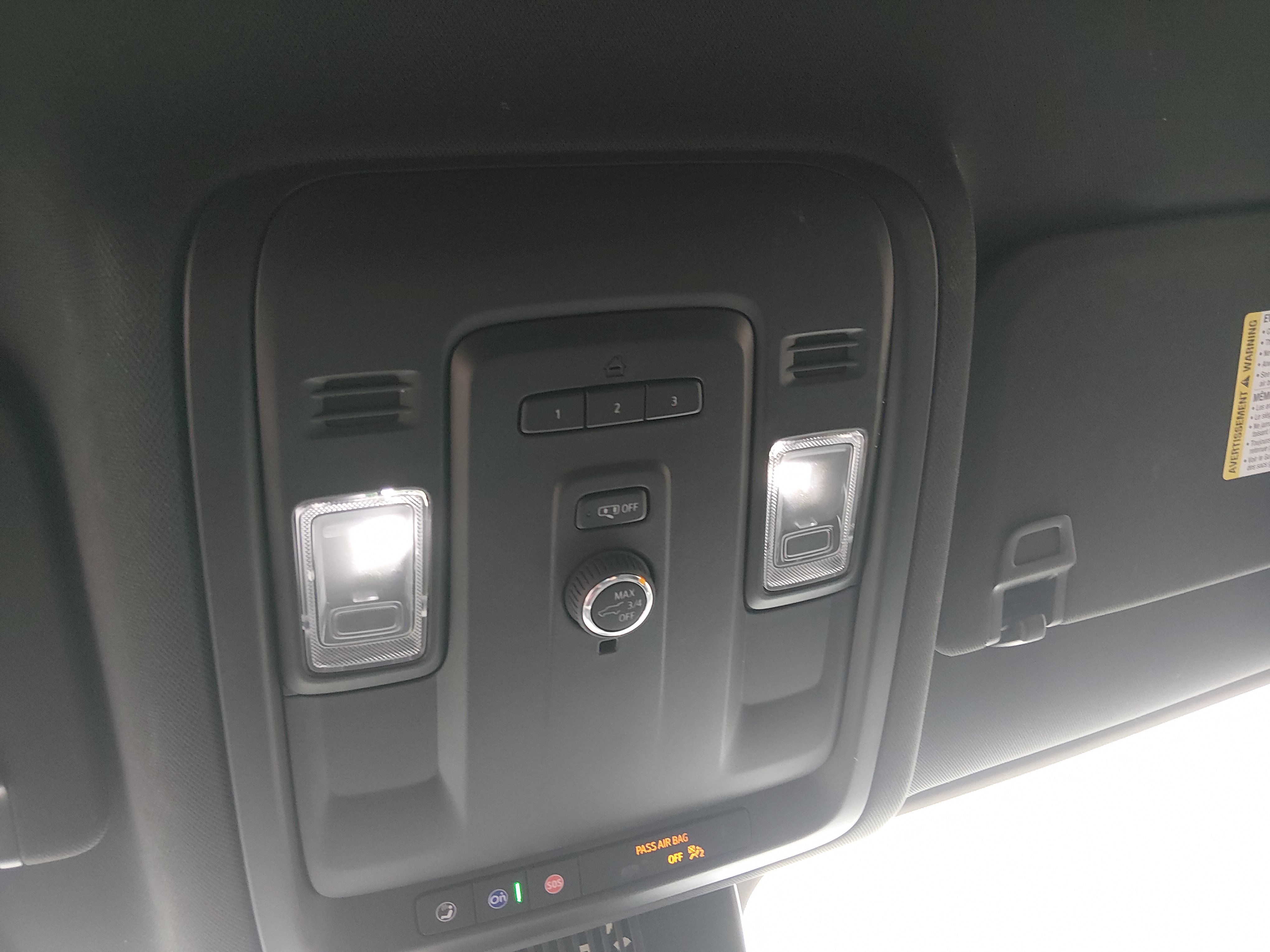 2024 Chevrolet Suburban LT - Photo 21