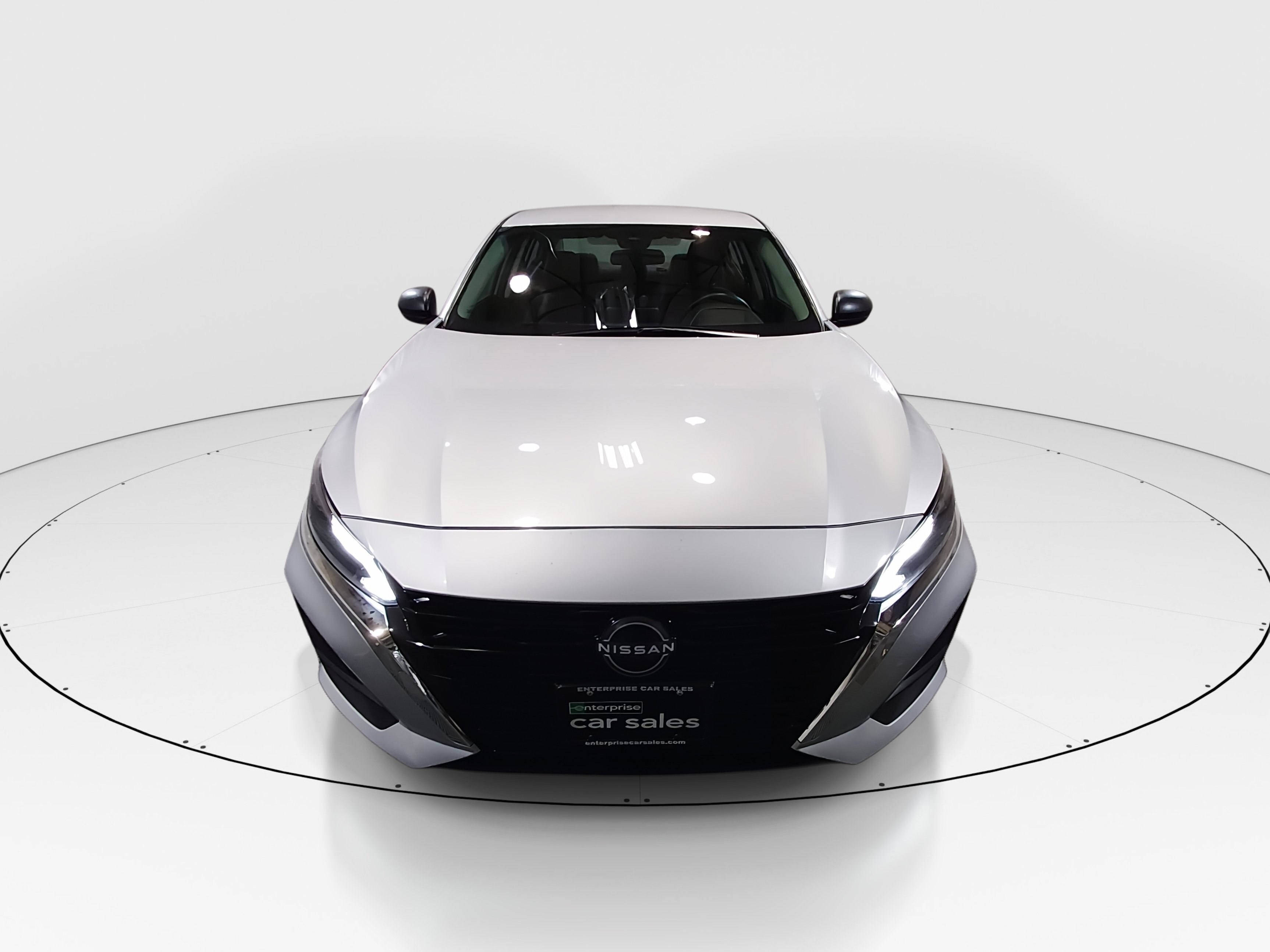 2024 Nissan Altima SV - Photo 2