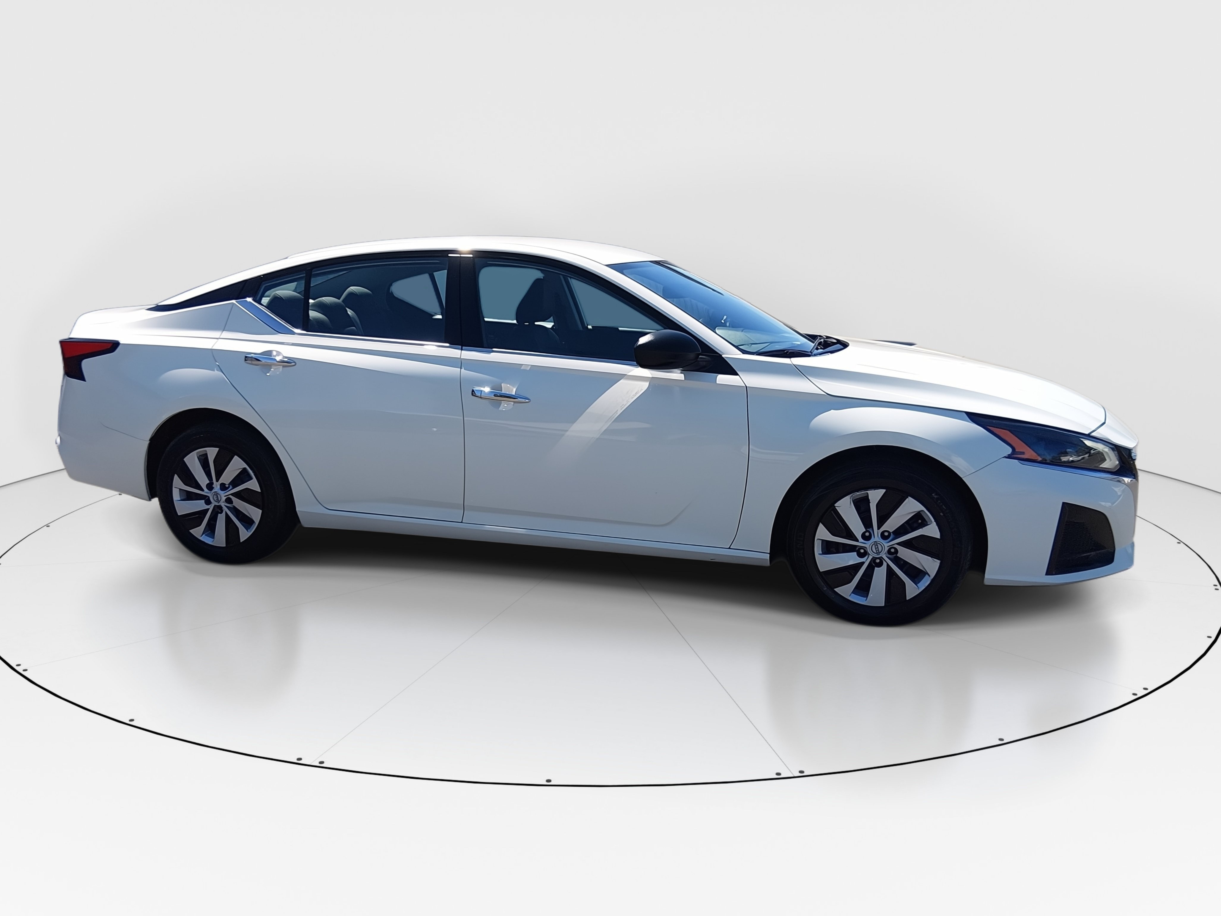 2024 Nissan Altima S - Photo 8