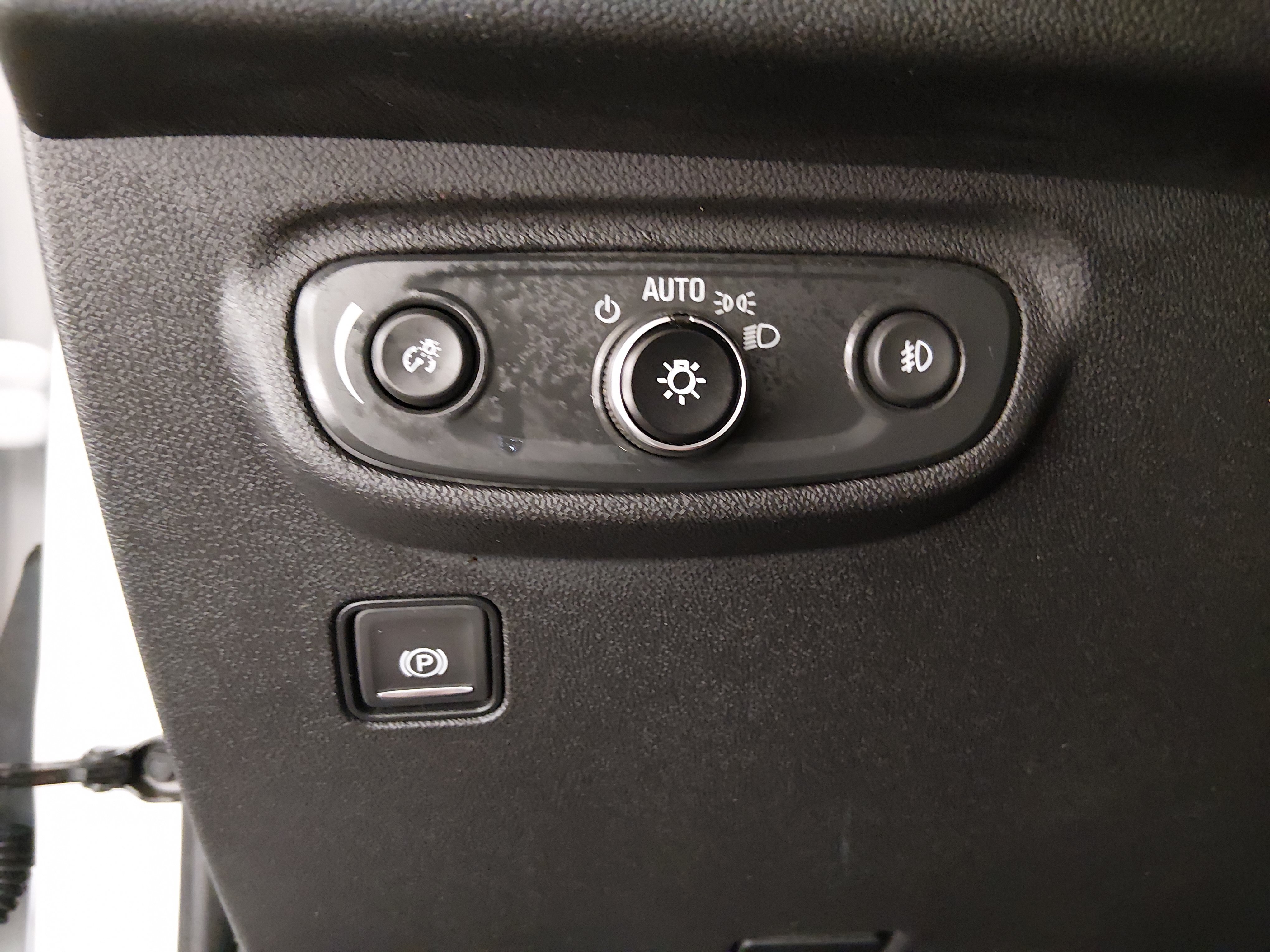 2023 GMC Terrain SLT - Photo 13