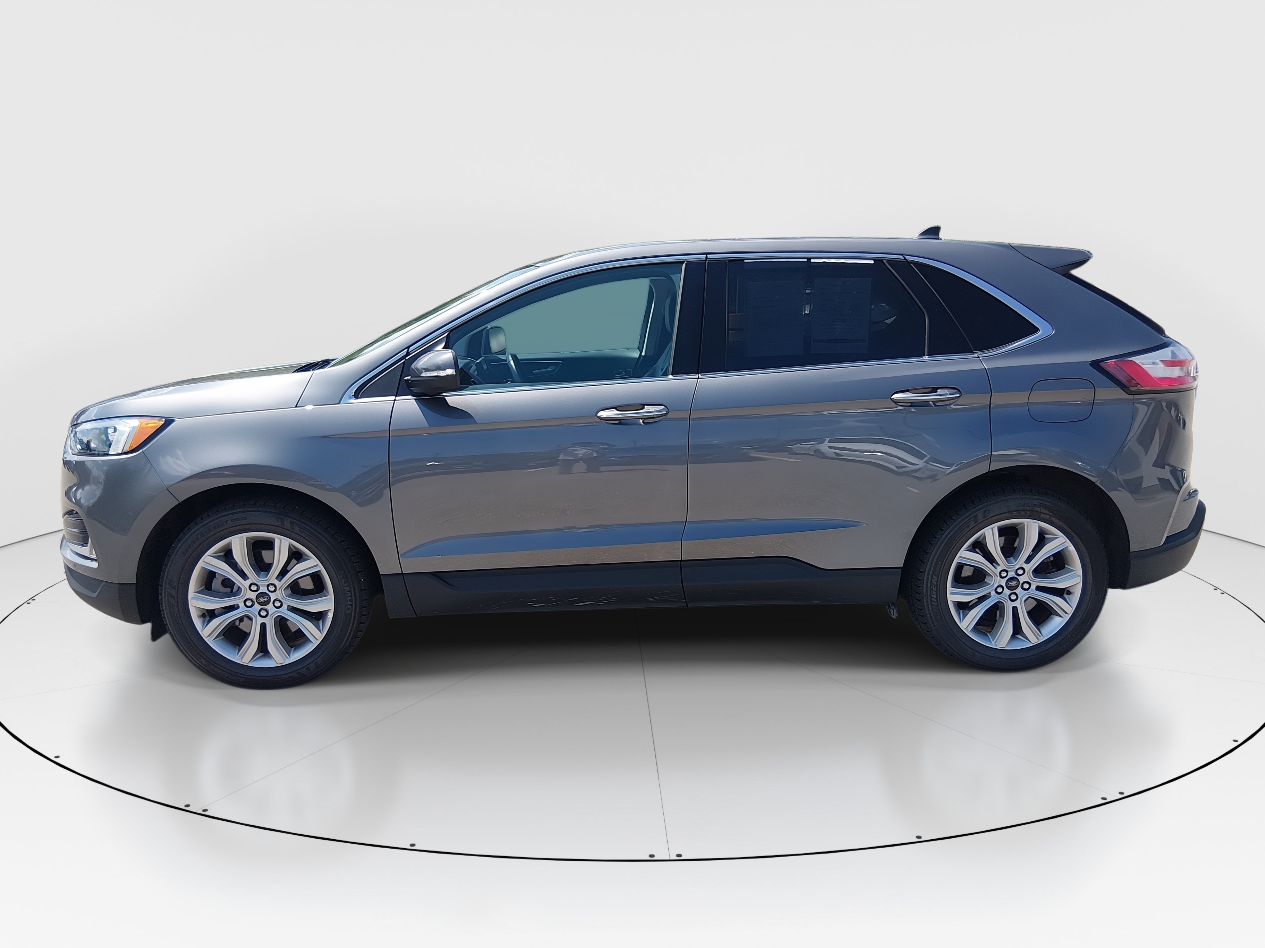 2024 Ford Edge Titanium - Photo 4