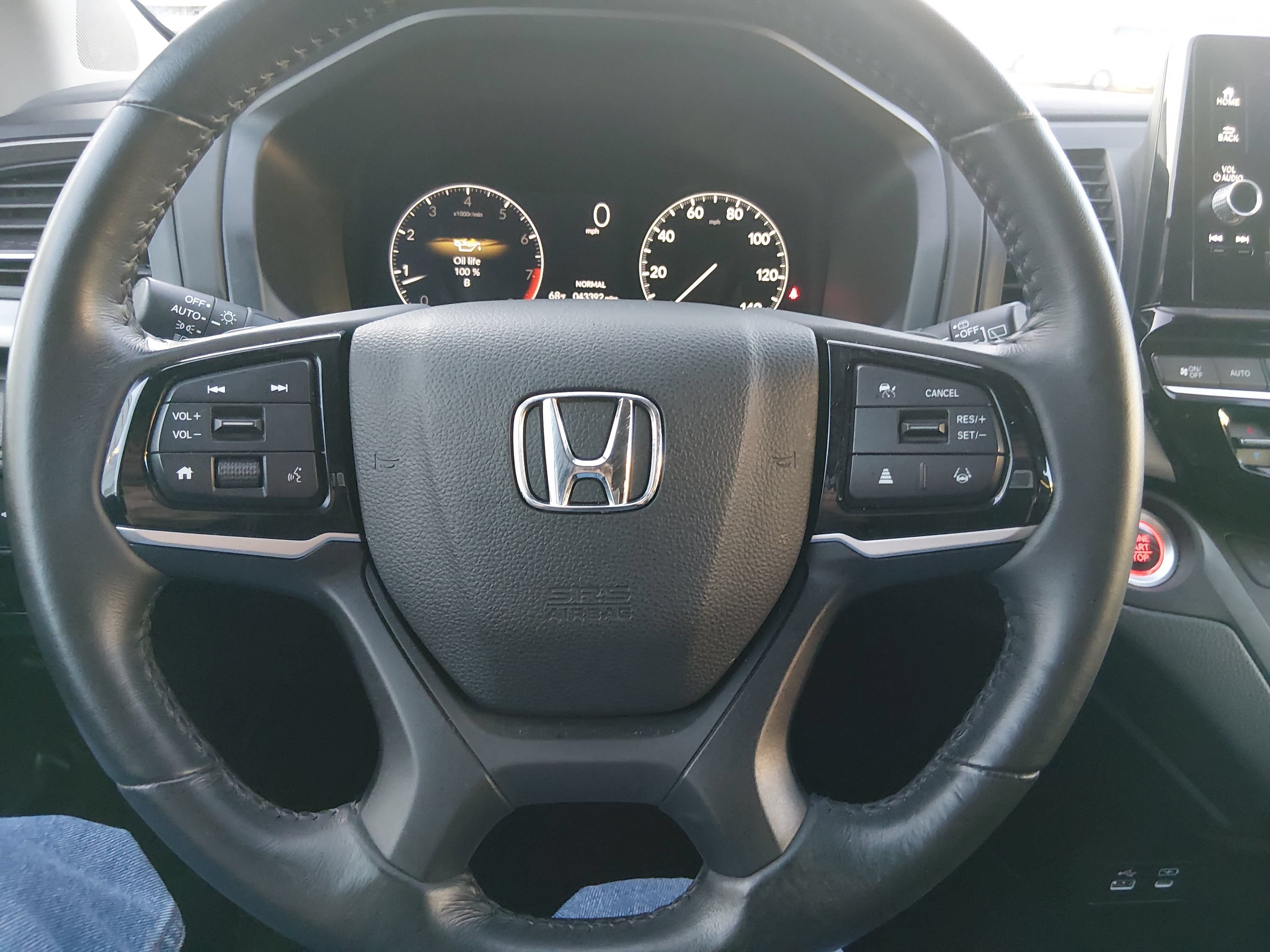 2025 Honda Odyssey EX-L - Photo 12