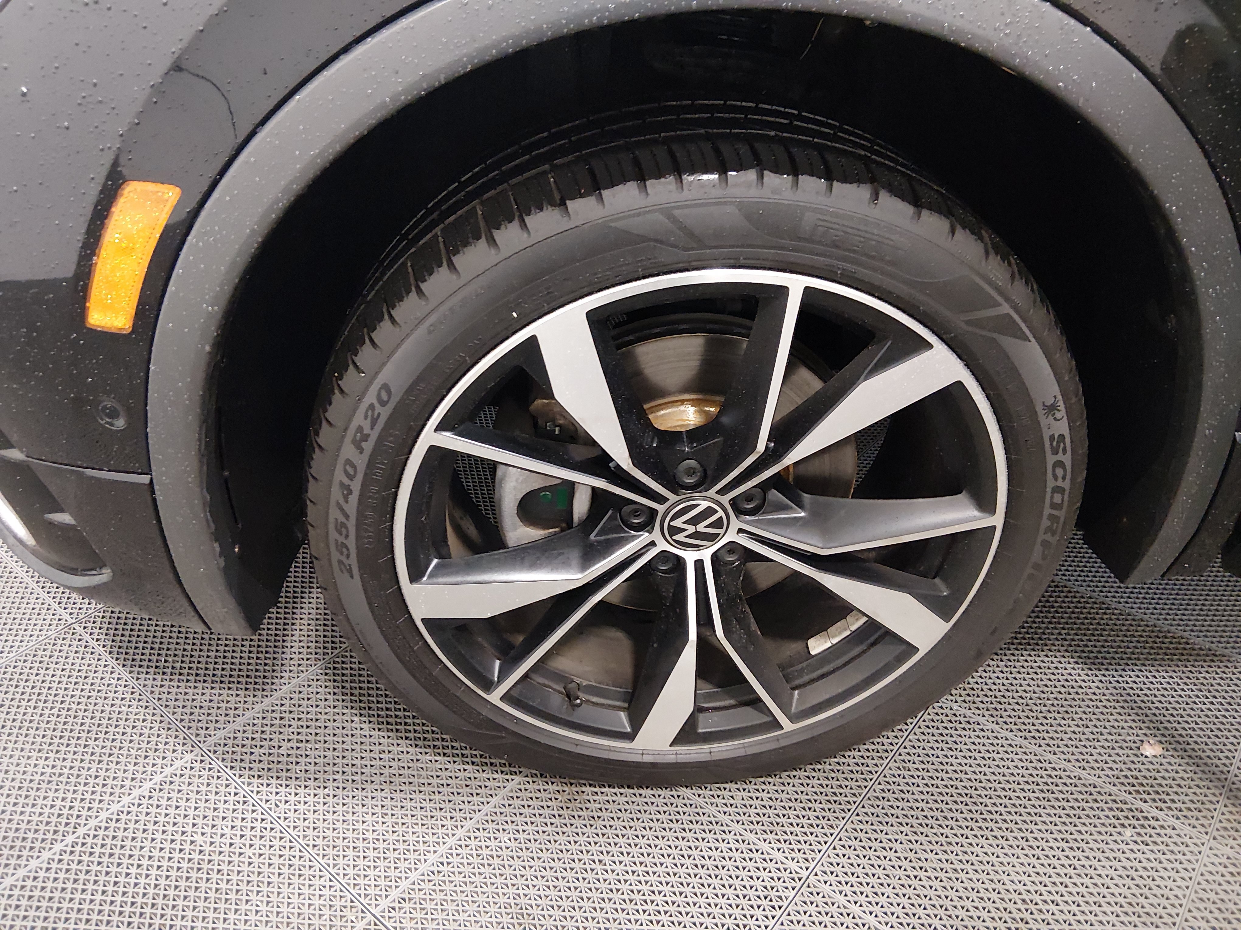 2023 Volkswagen Tiguan SEL R-LINE - Photo 10