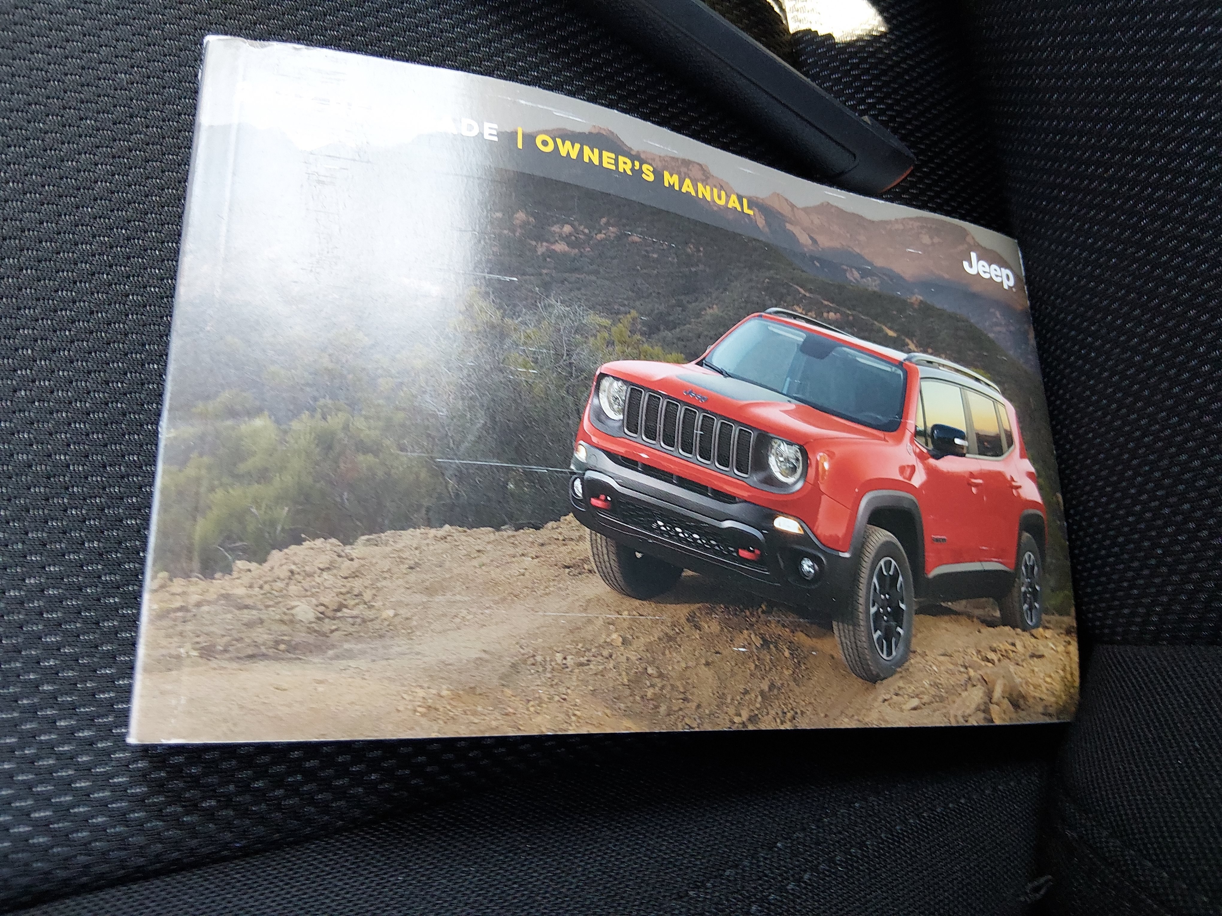 2023 Jeep Renegade Latitude - Photo 16