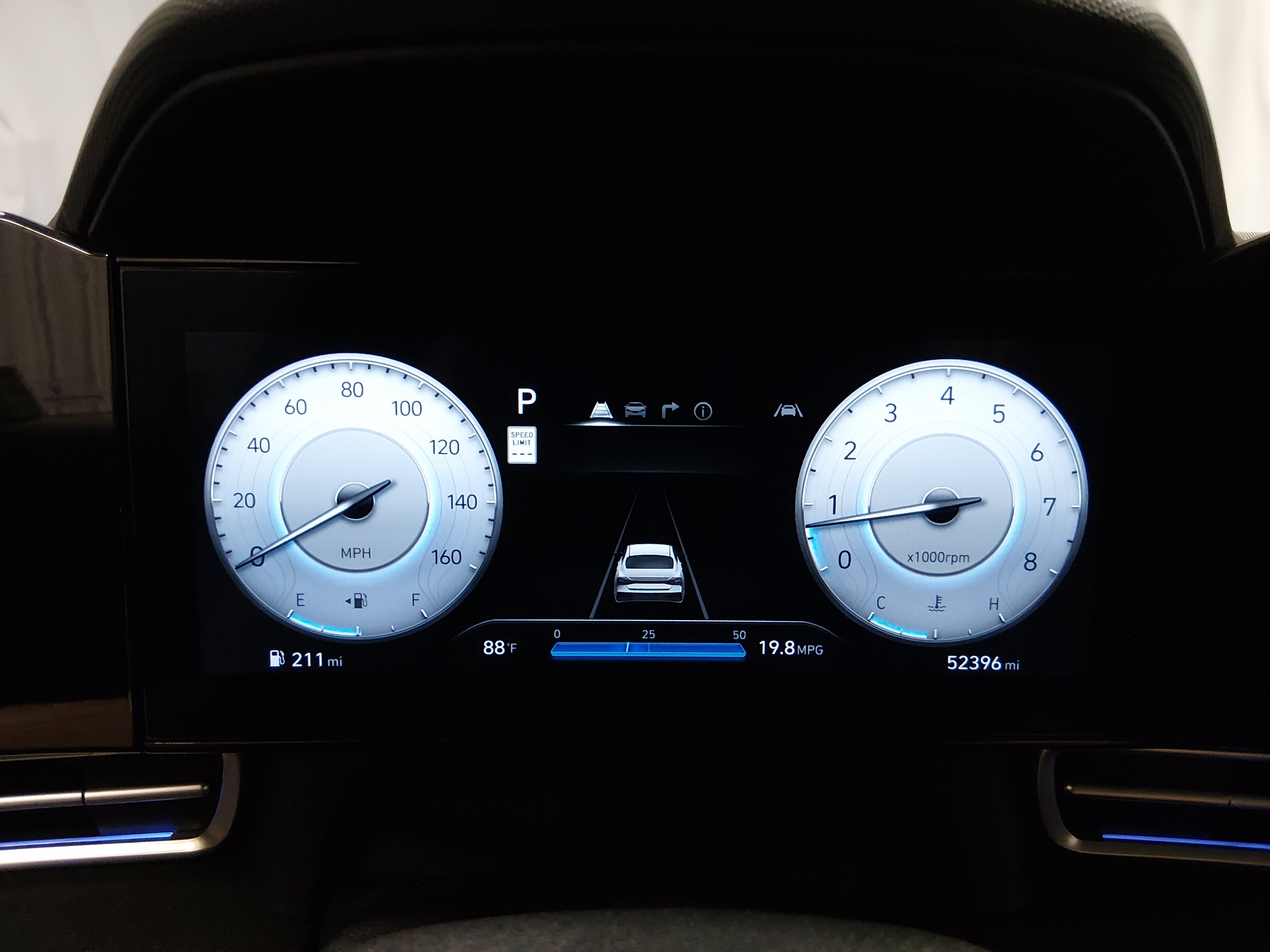 2024 Hyundai Elantra Limited - Photo 14