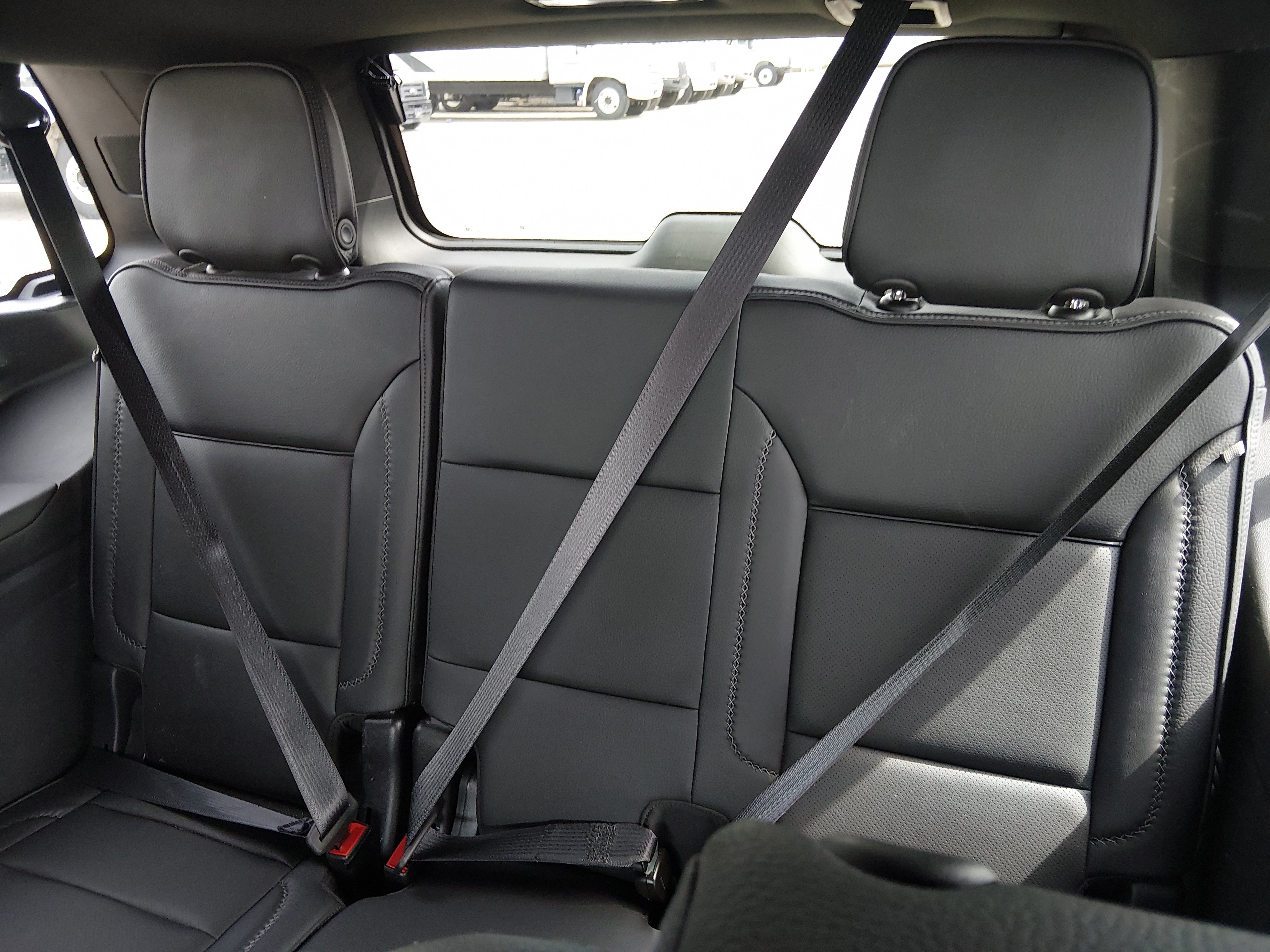2024 GMC Yukon Denali - Photo 17