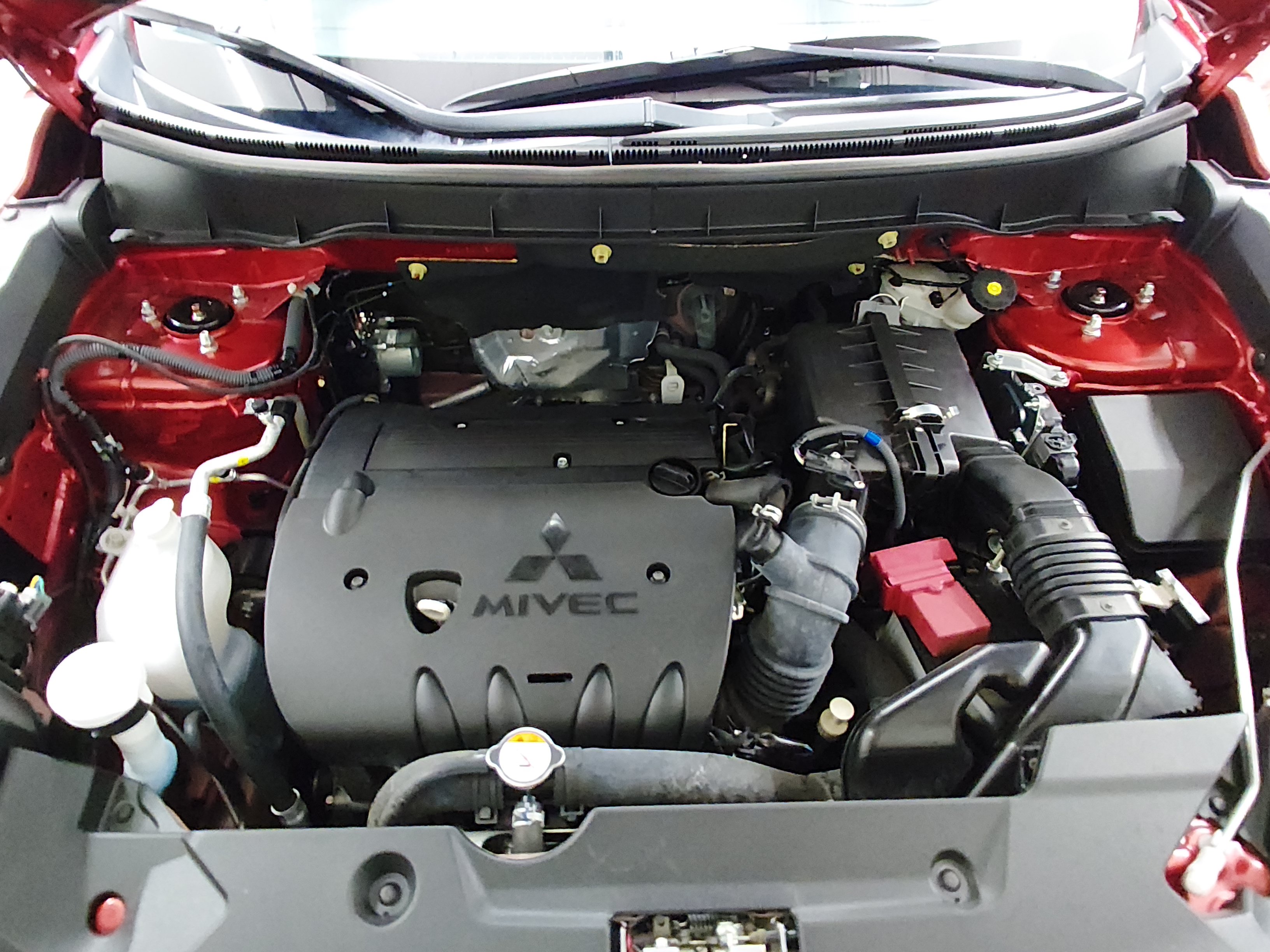 2025 Mitsubishi Outlander Sport LE - Photo 9