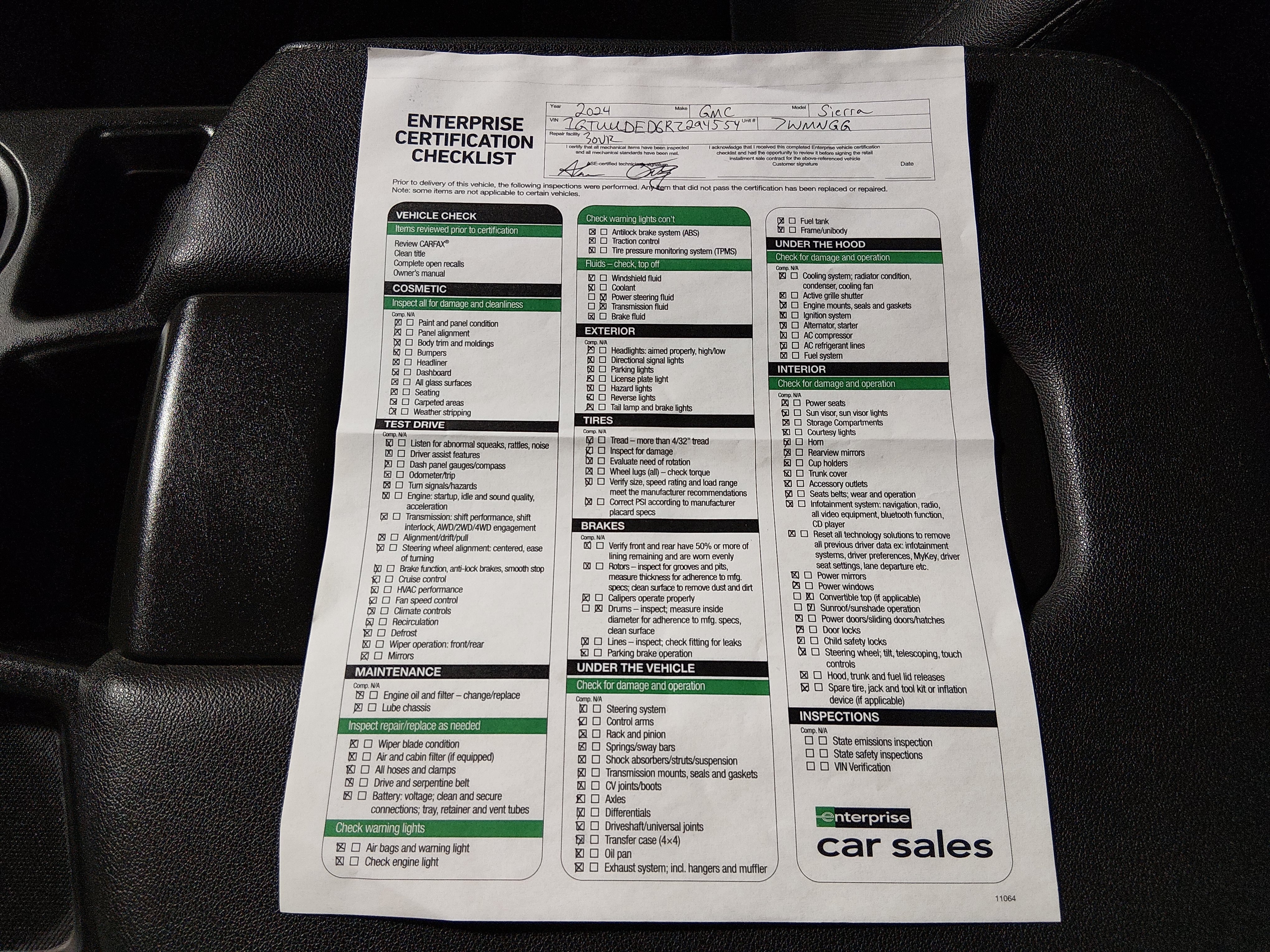 2024 GMC Sierra 1500 SLT - Photo 19