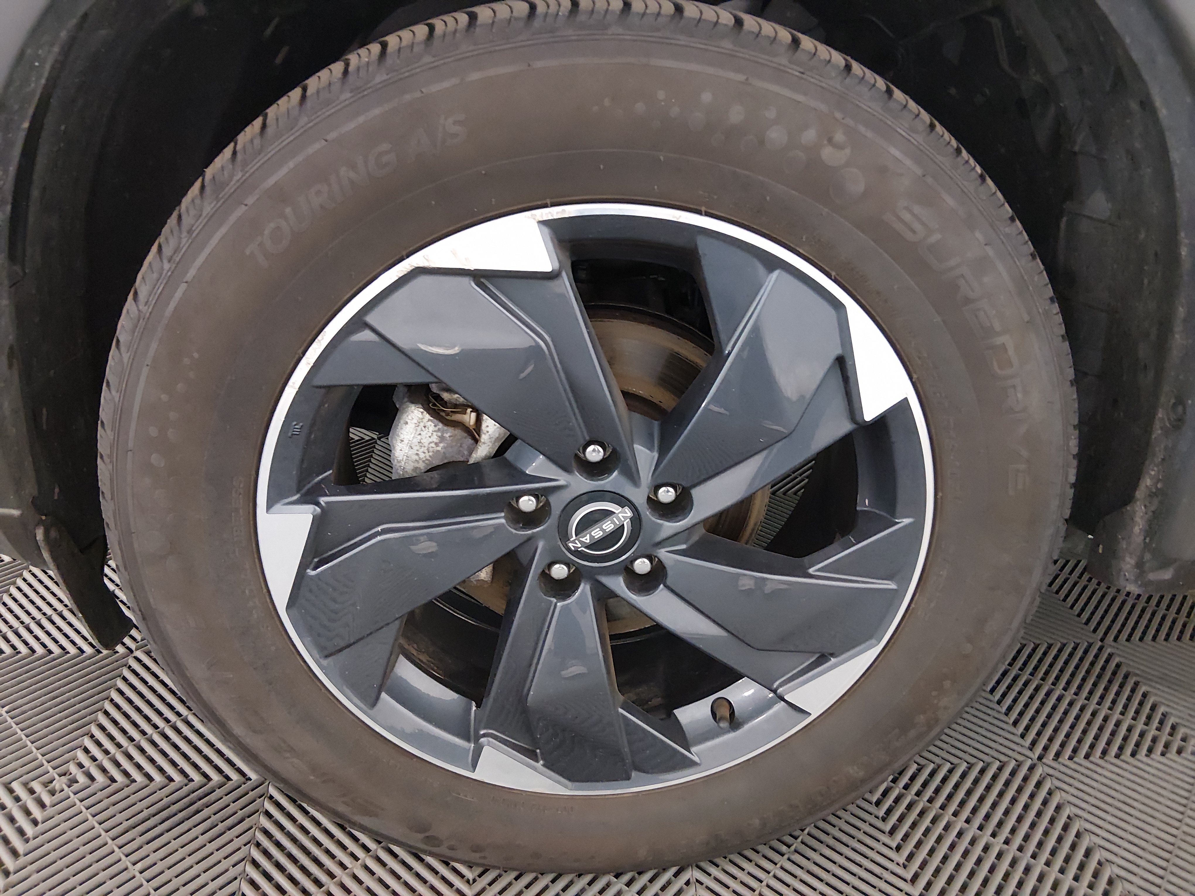 2024 Nissan Rogue SV - Photo 10