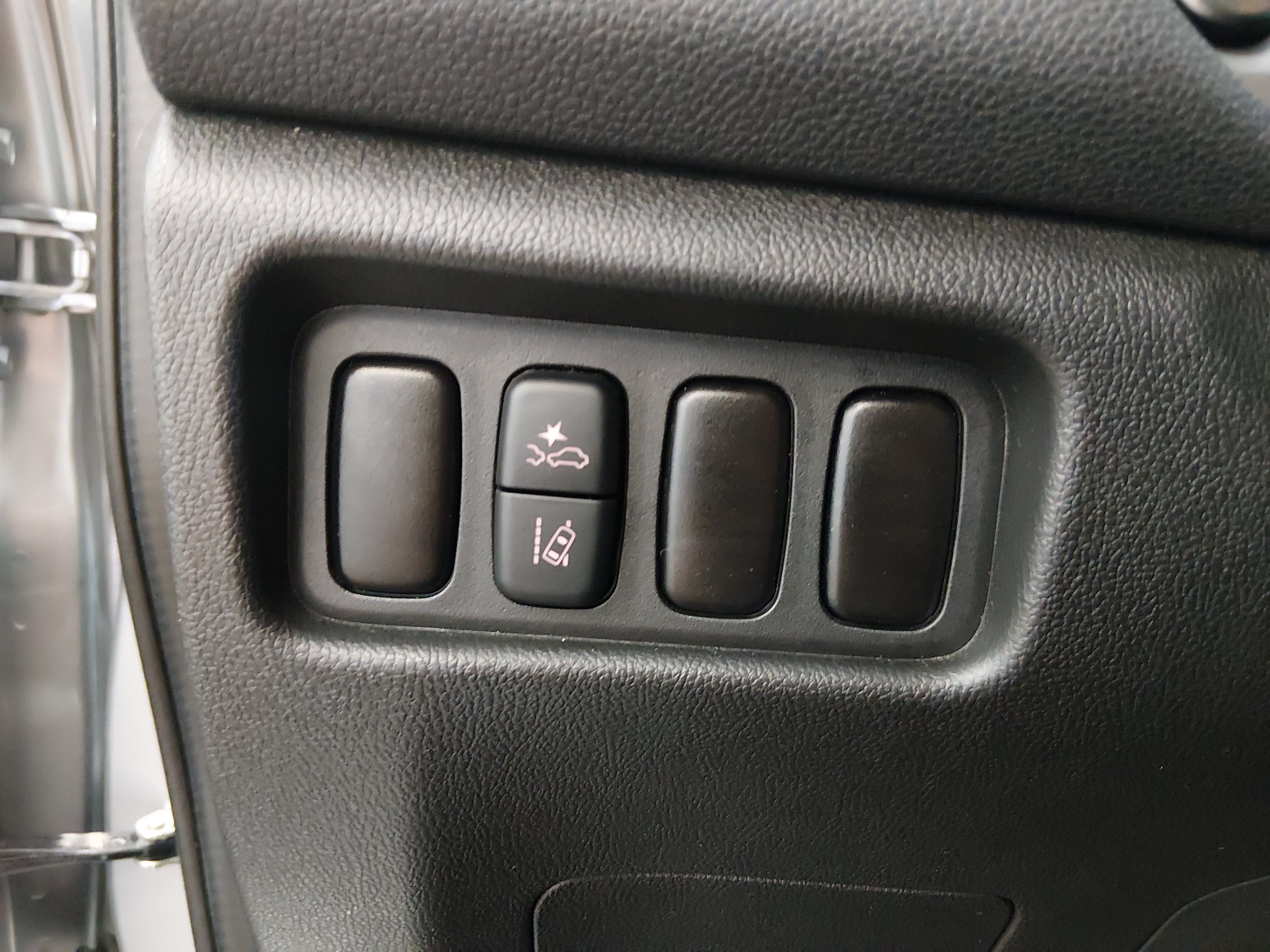 2025 Mitsubishi Outlander Sport ES - Photo 13