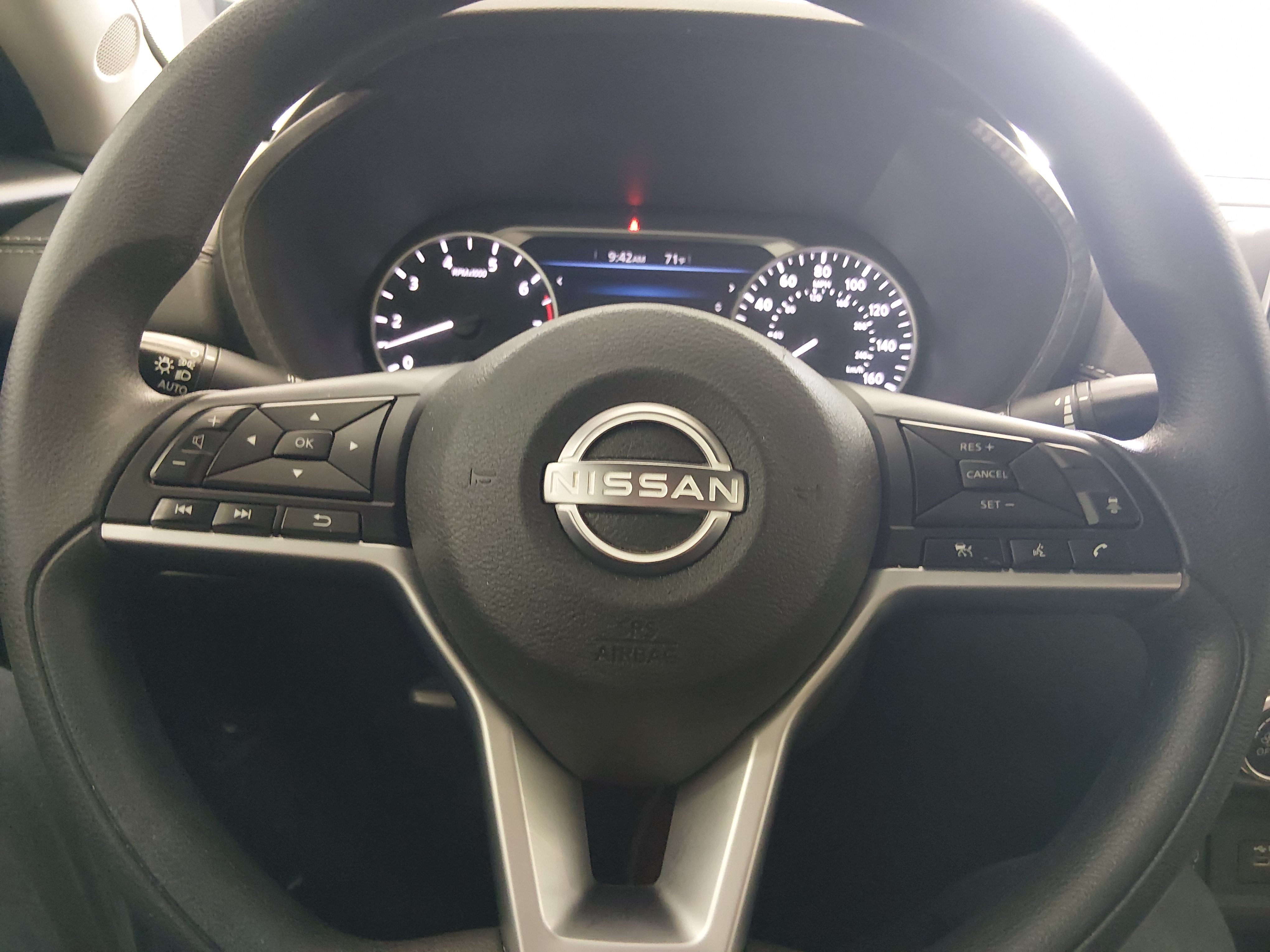 2024 Nissan Sentra SV - Photo 12