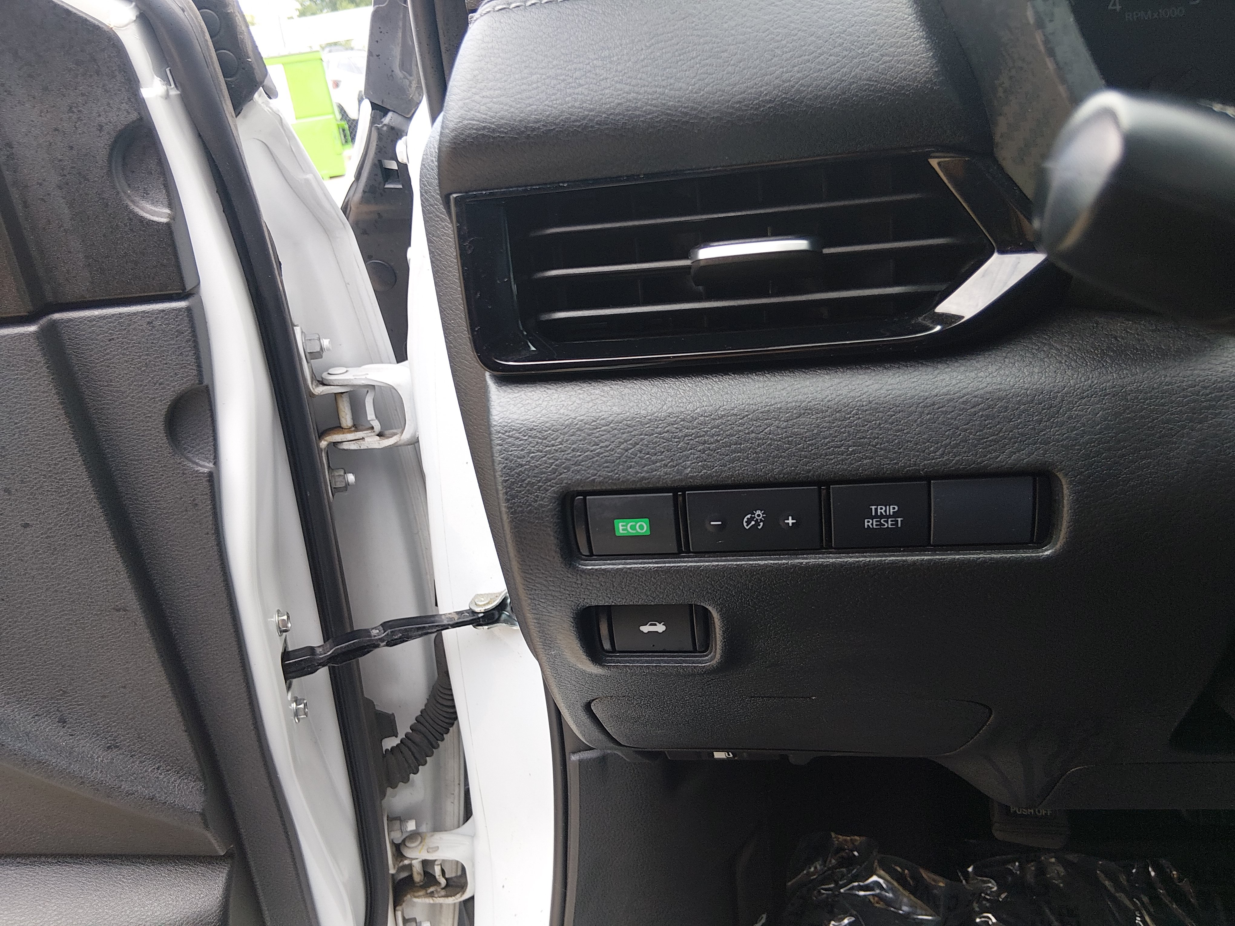 2024 Nissan Sentra SV - Photo 13