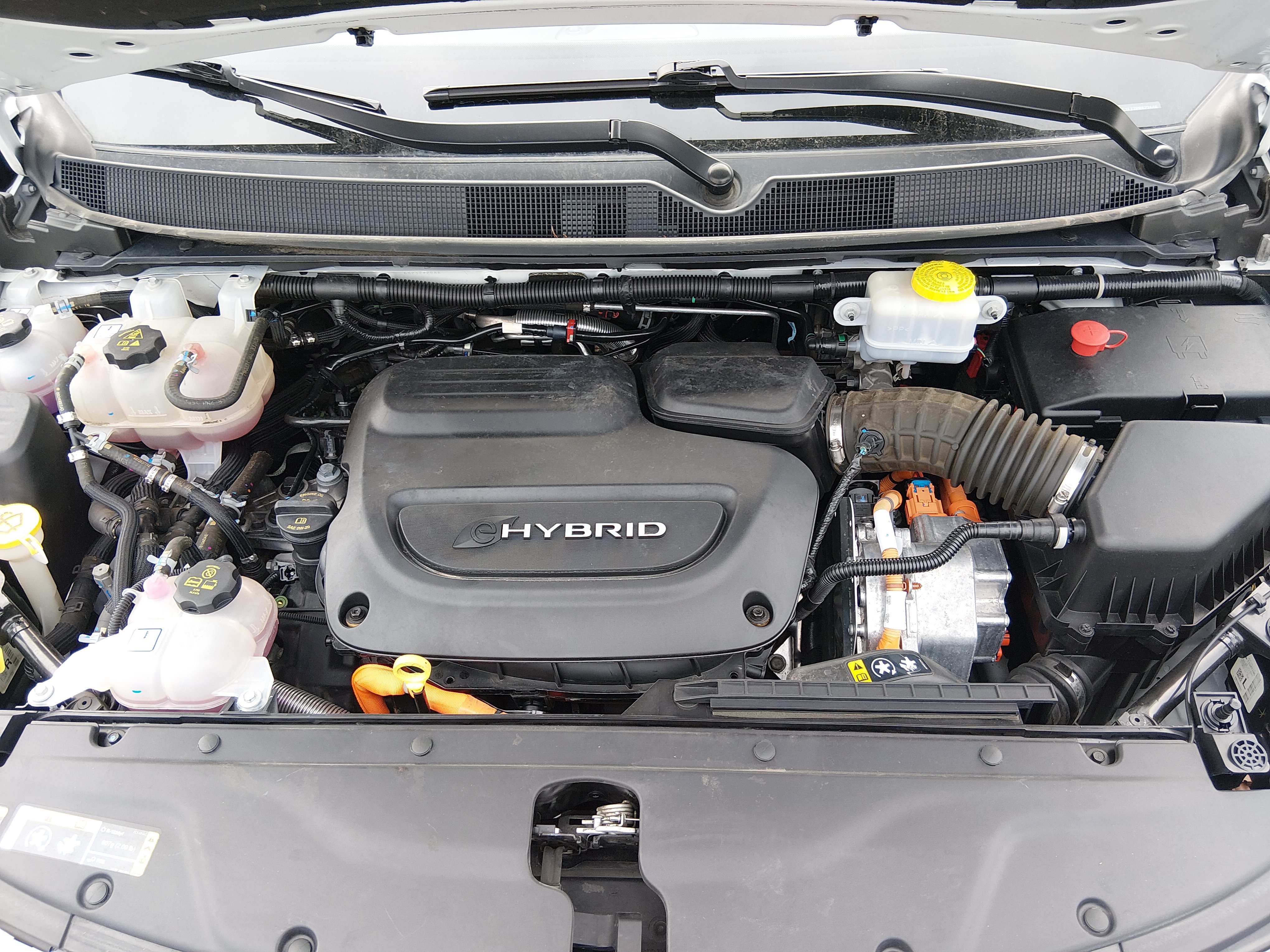 2023 Chrysler Pacifica Hybrid Touring L - Photo 9