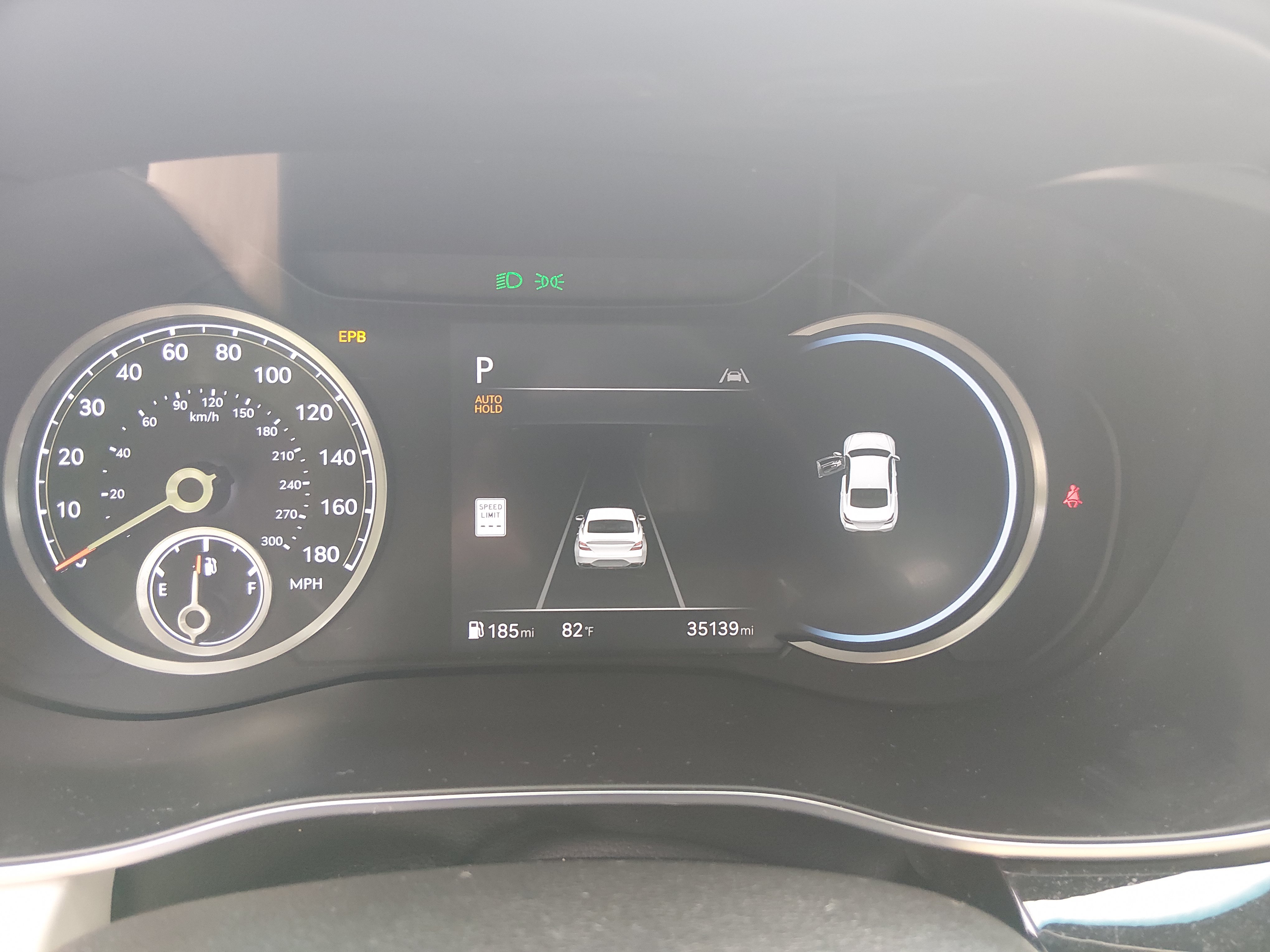 2025 GENESIS G70 Standard - Photo 14