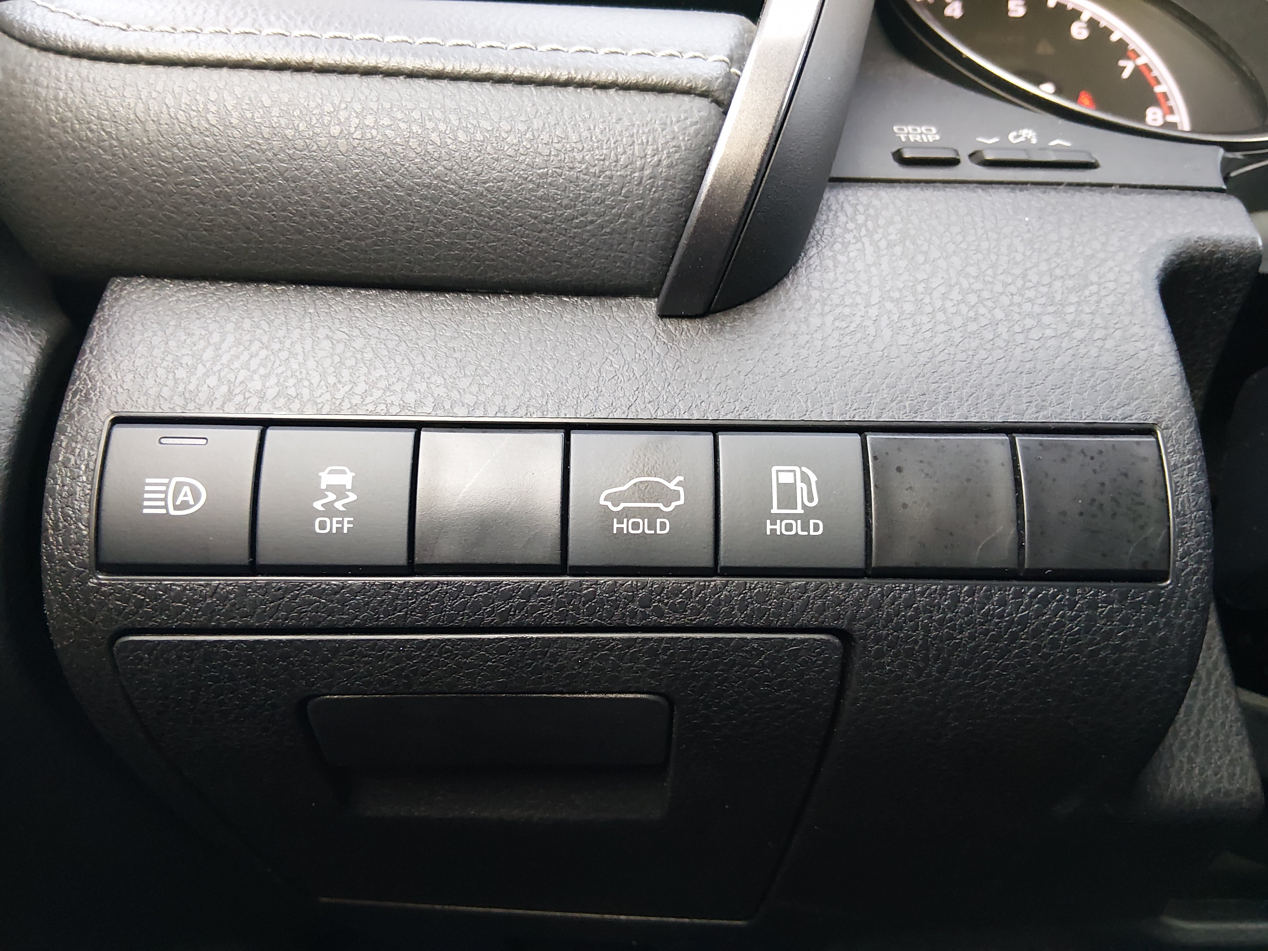 2024 Toyota Camry SE - Photo 18