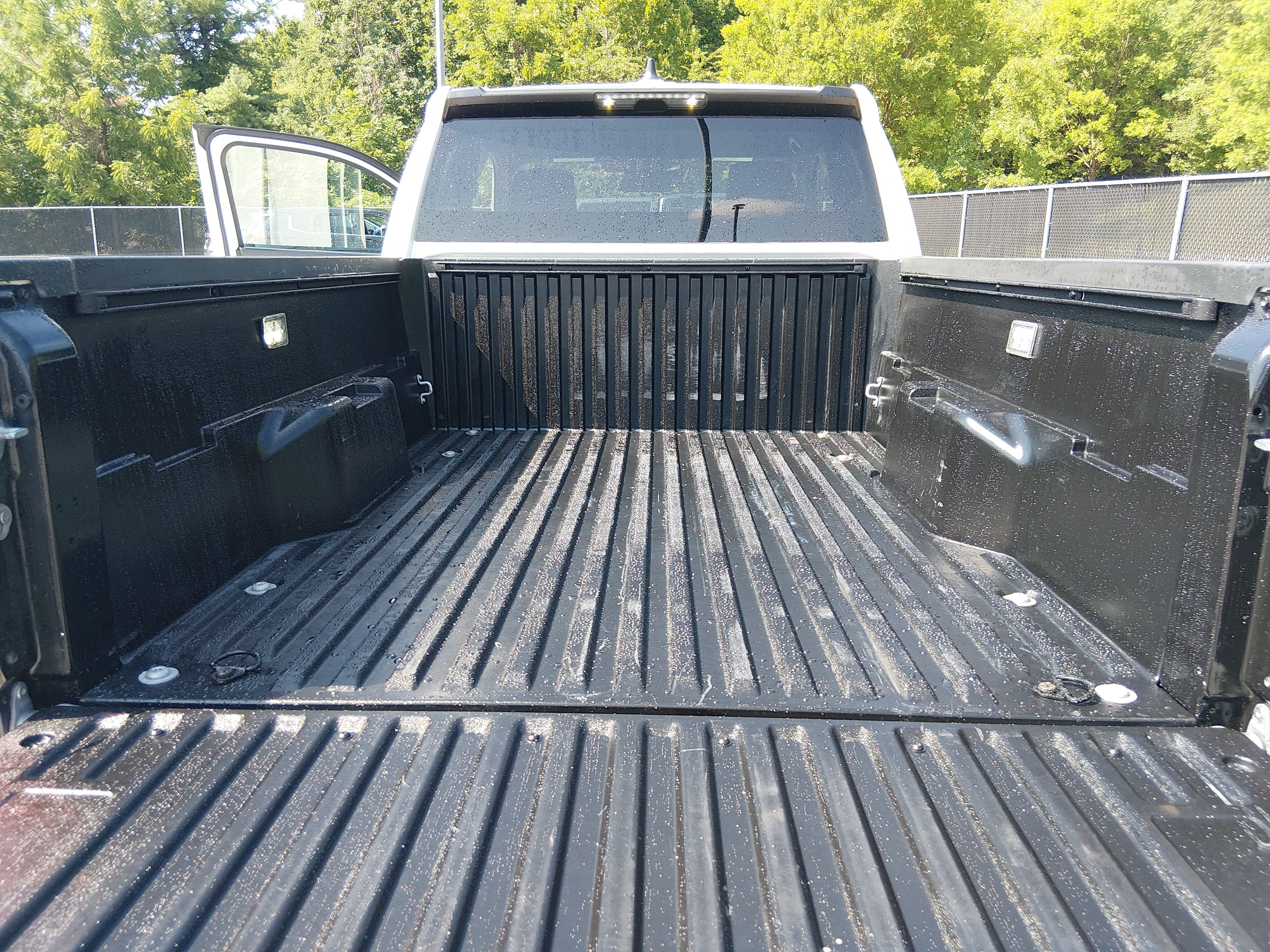 2025 Toyota Tacoma SR - Photo 11