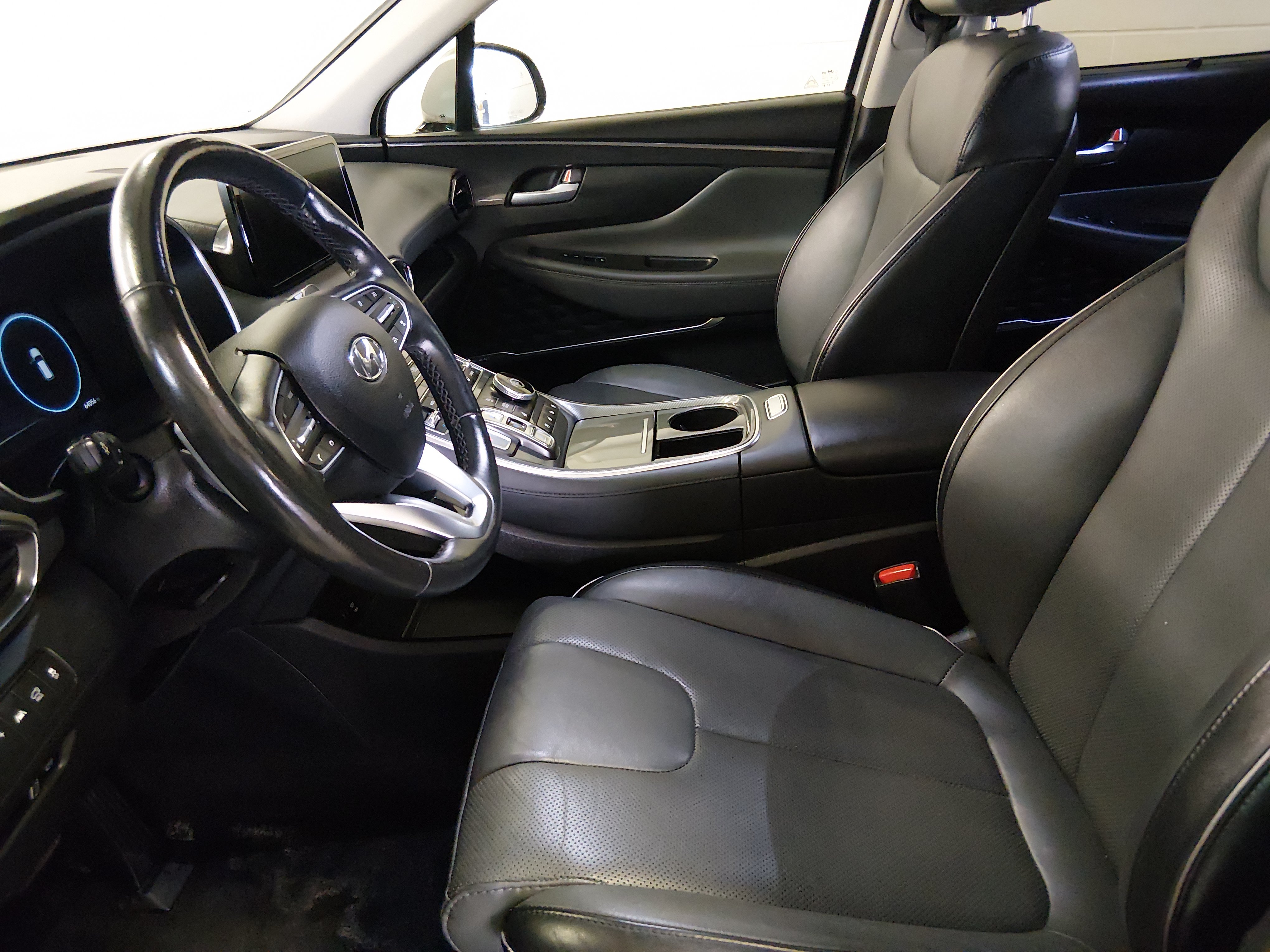 2023 Hyundai Santa Fe Limited - Photo 14