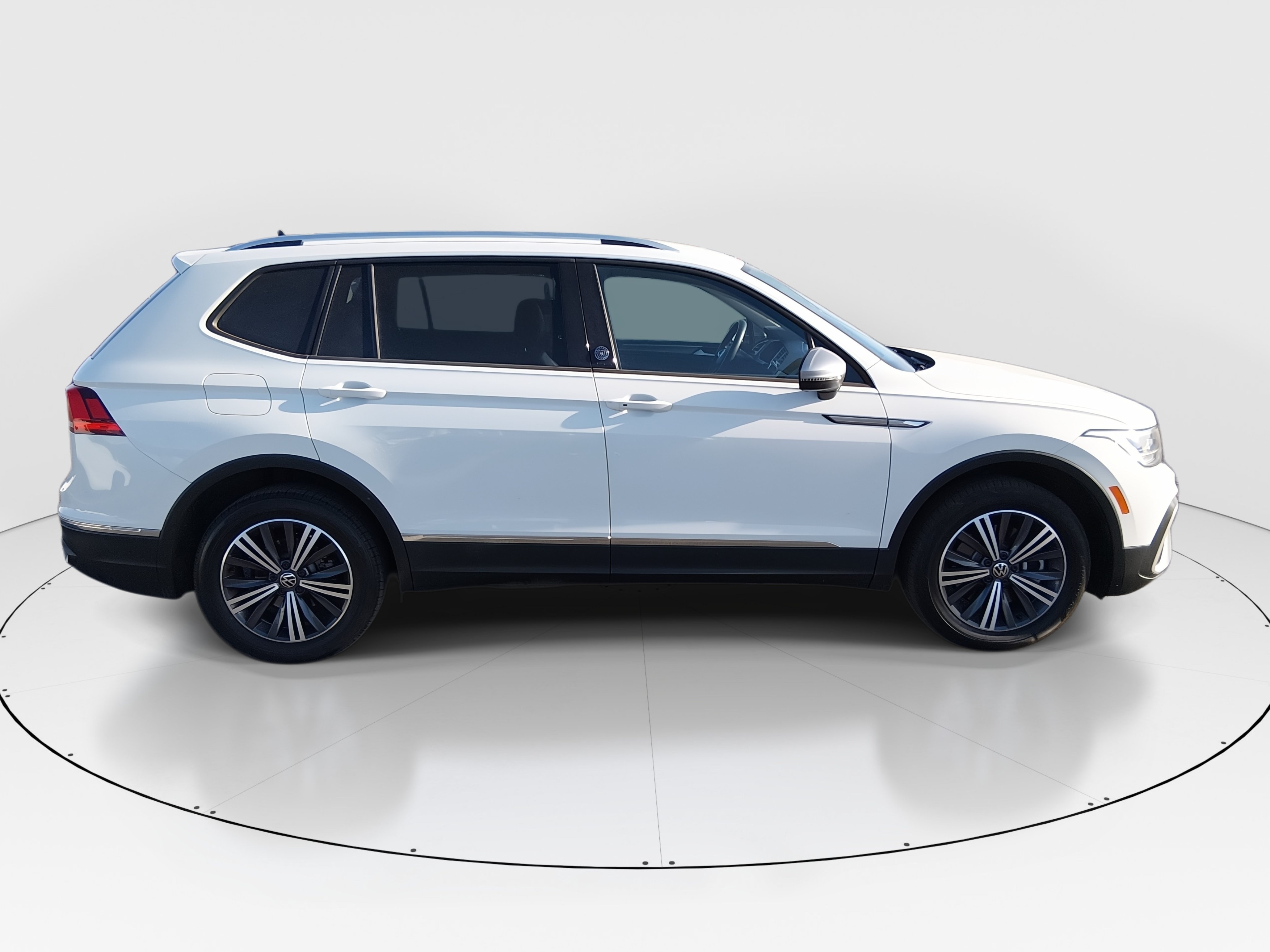 2024 Volkswagen Tiguan Wolfsburg Edition - Photo 8