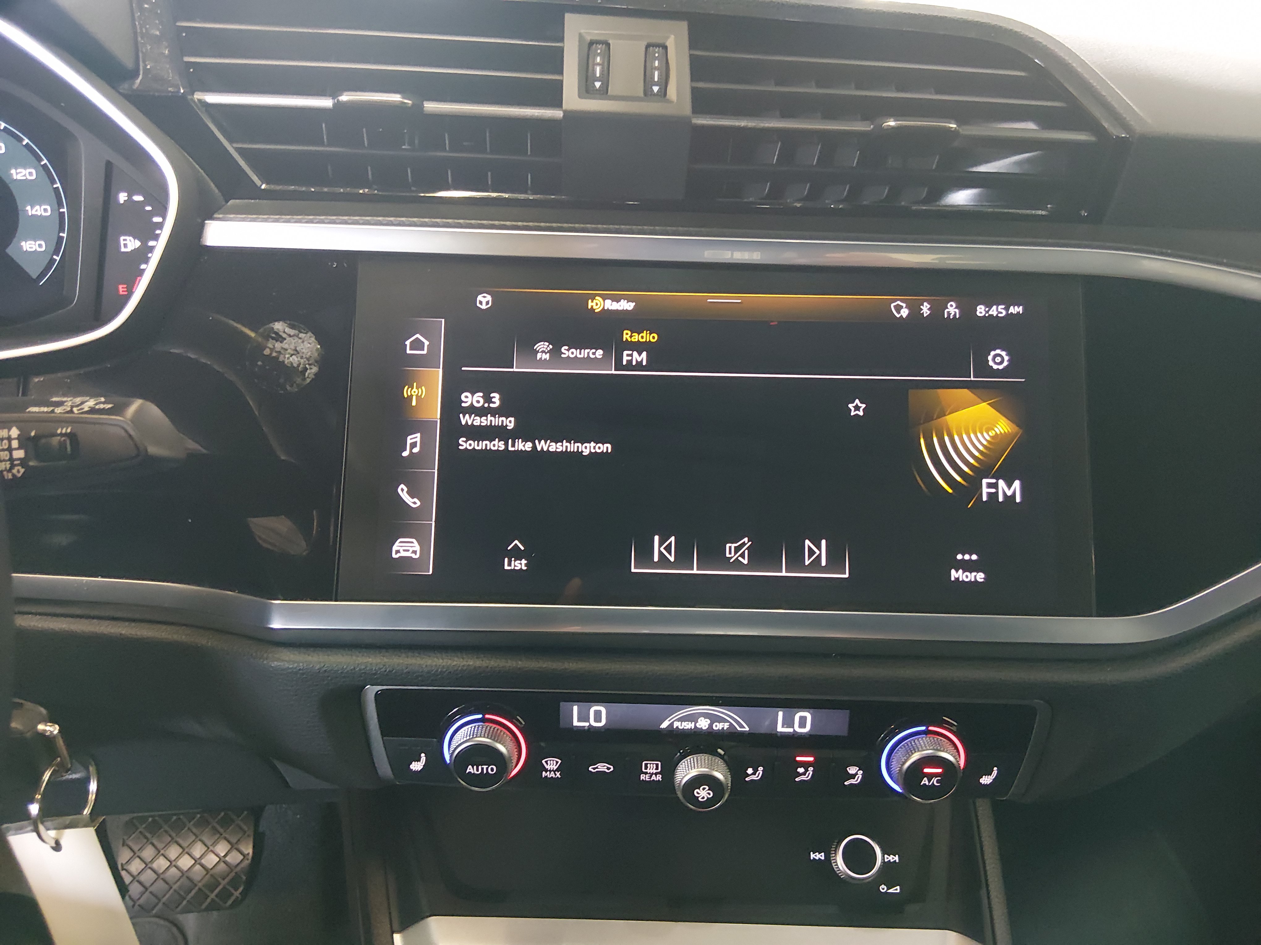 2025 Audi Q3 S Line Premium - Photo 18