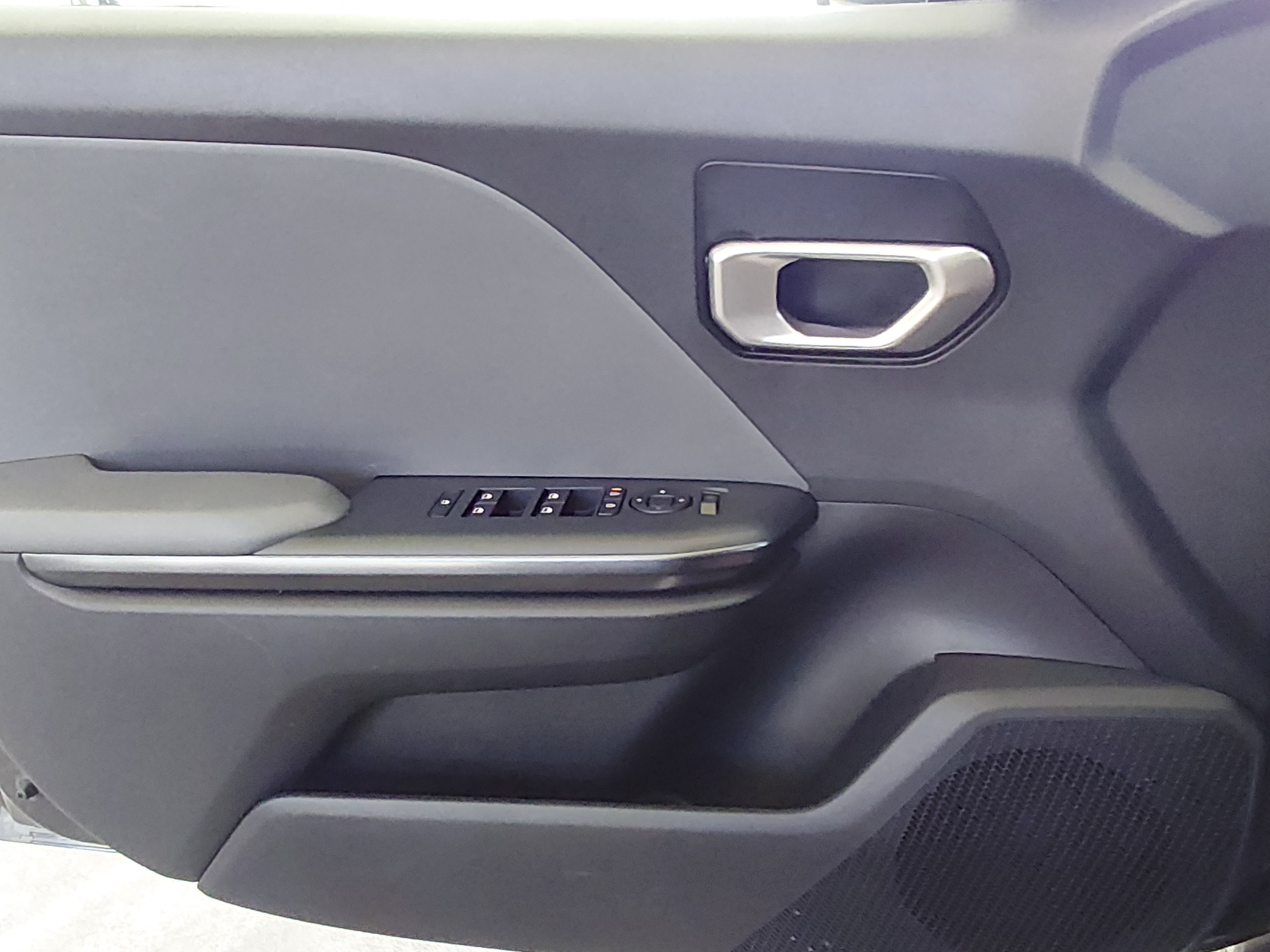 2025 Kia K4 LXS - Photo 19