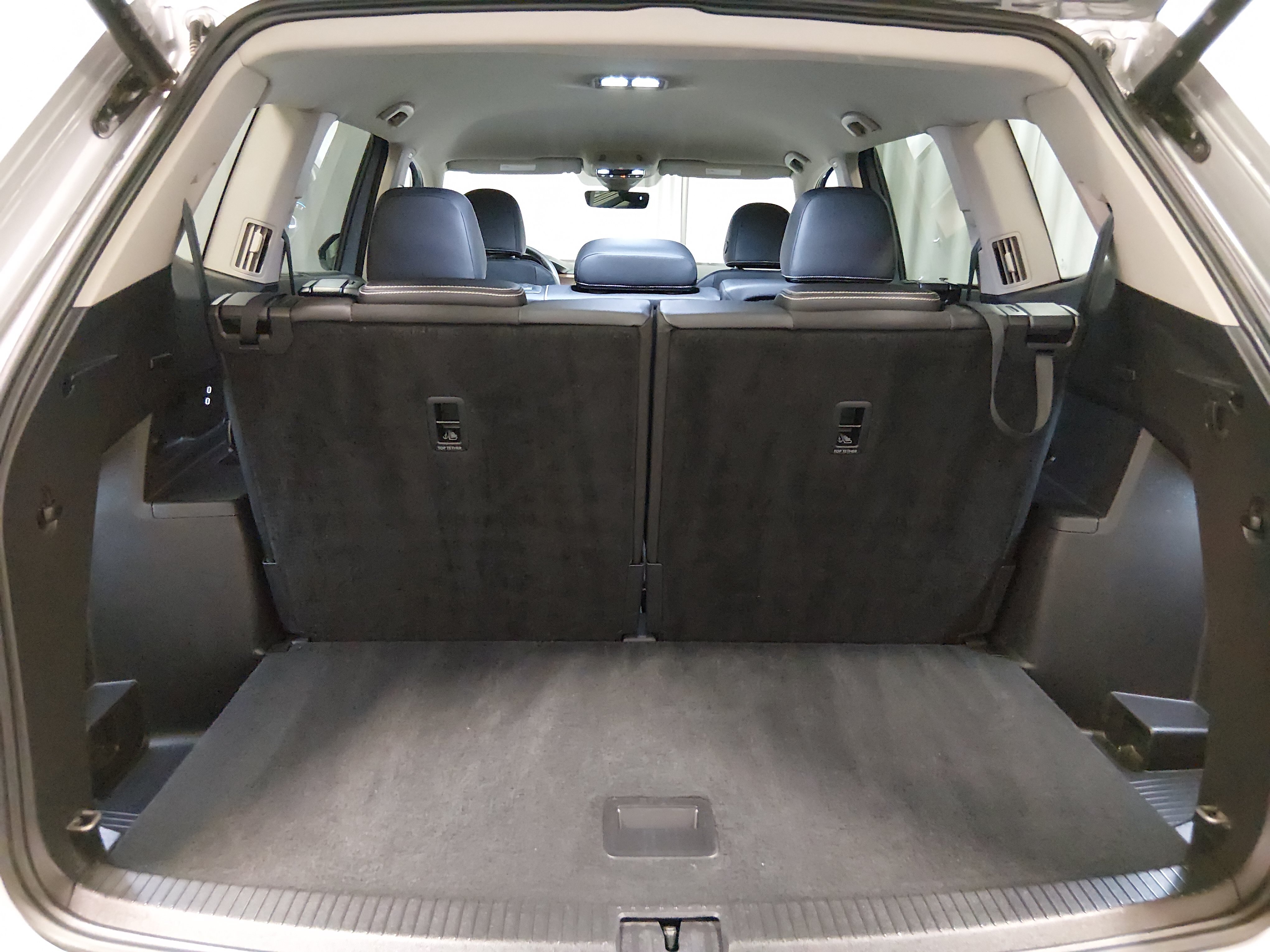 2026 Volkswagen Atlas SE w/Tech - Photo 11