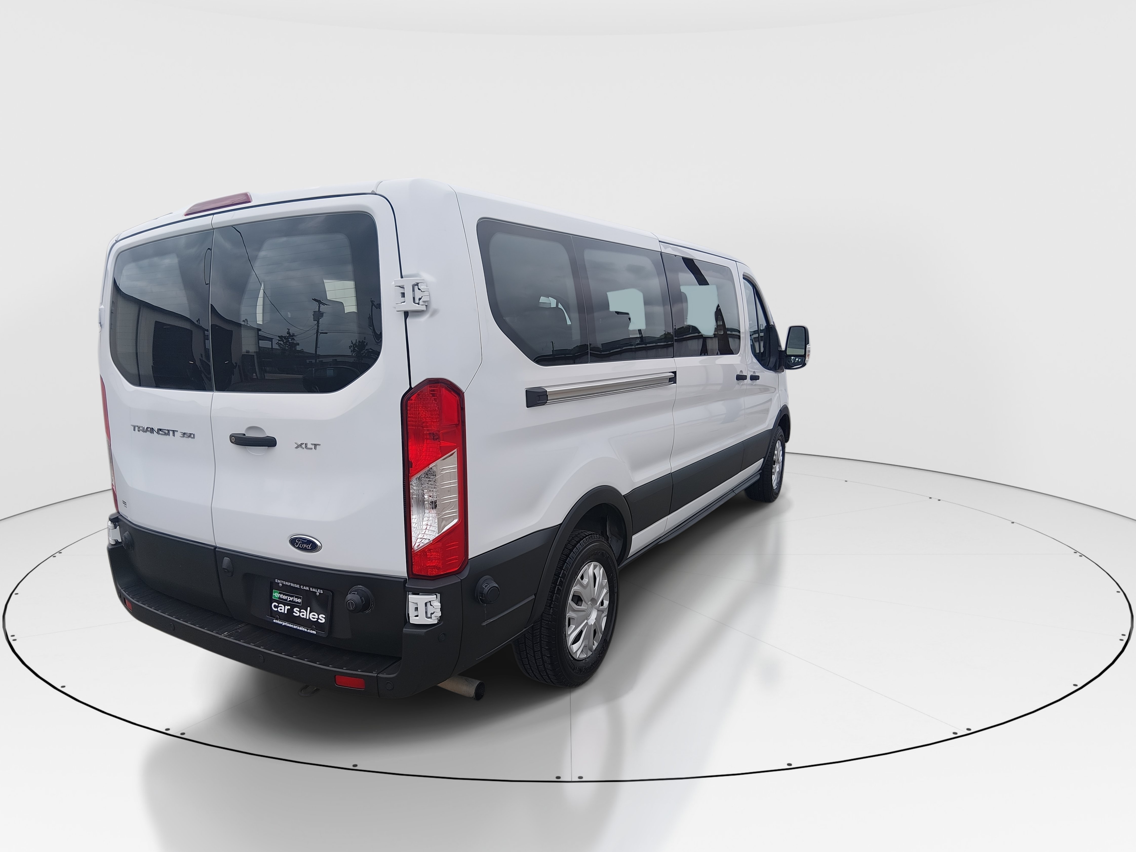 2024 Ford Transit Passenger Van XLT - Photo 7