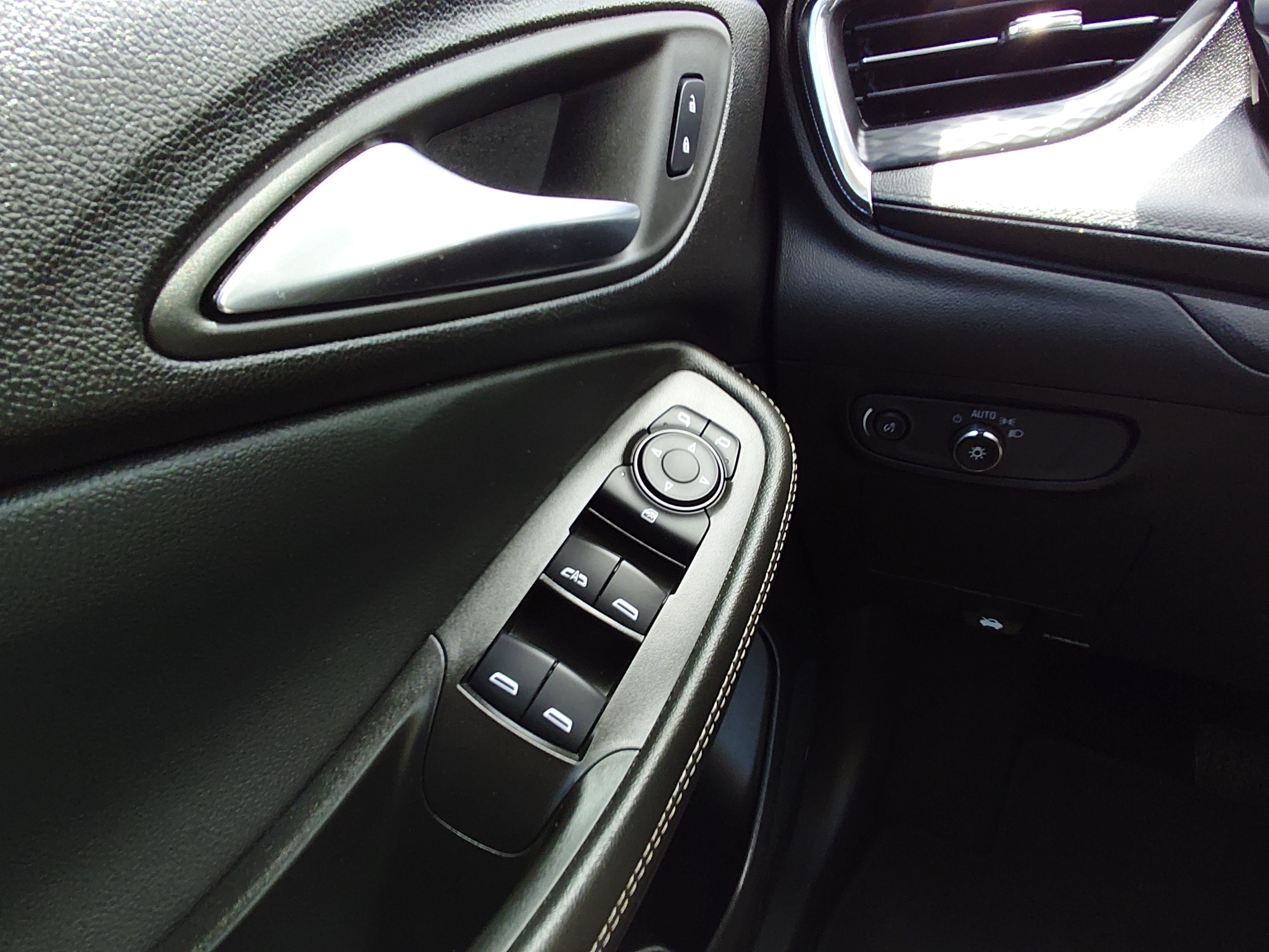 2025 Buick Encore GX Preferred - Photo 13