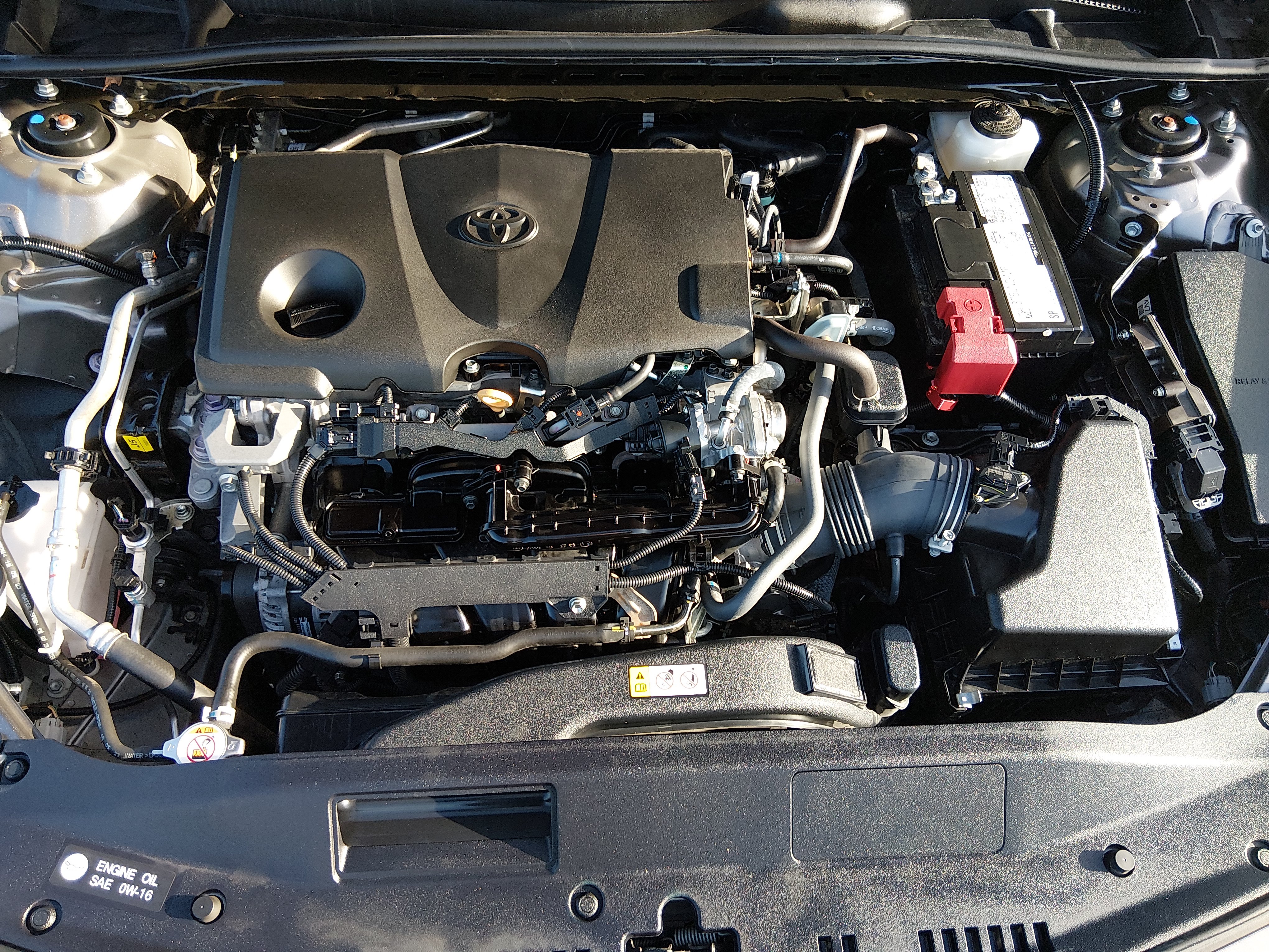 2024 Toyota Camry SE - Photo 9