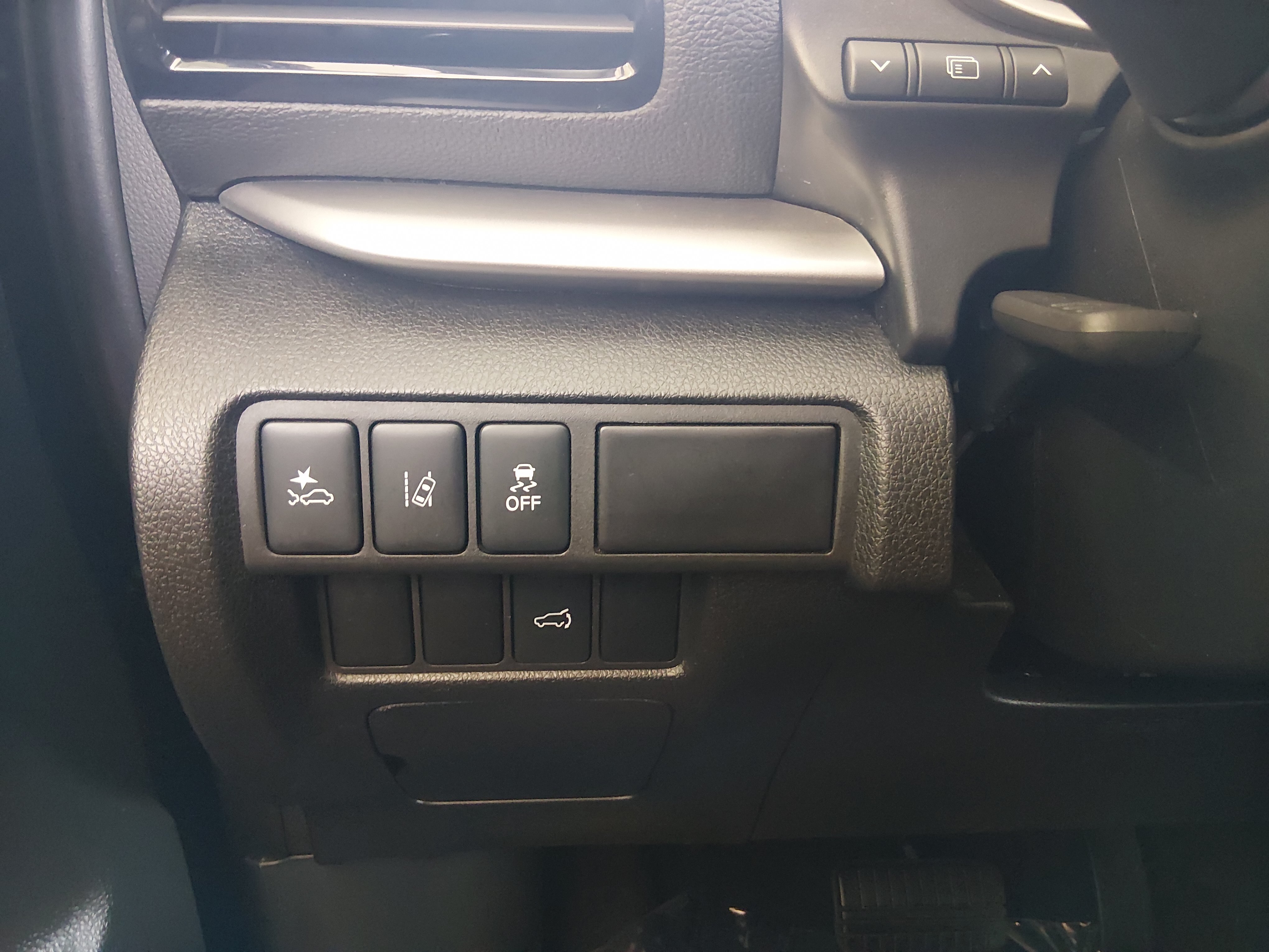 2024 Mitsubishi Eclipse Cross SE - Photo 13