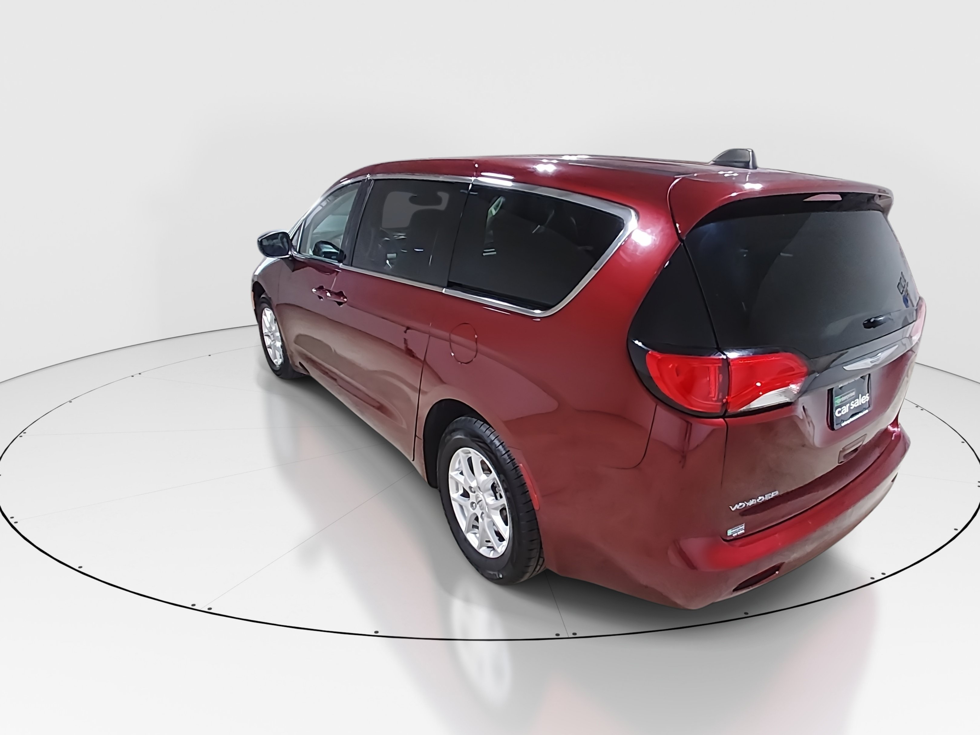 2023 Chrysler Voyager LX - Photo 5