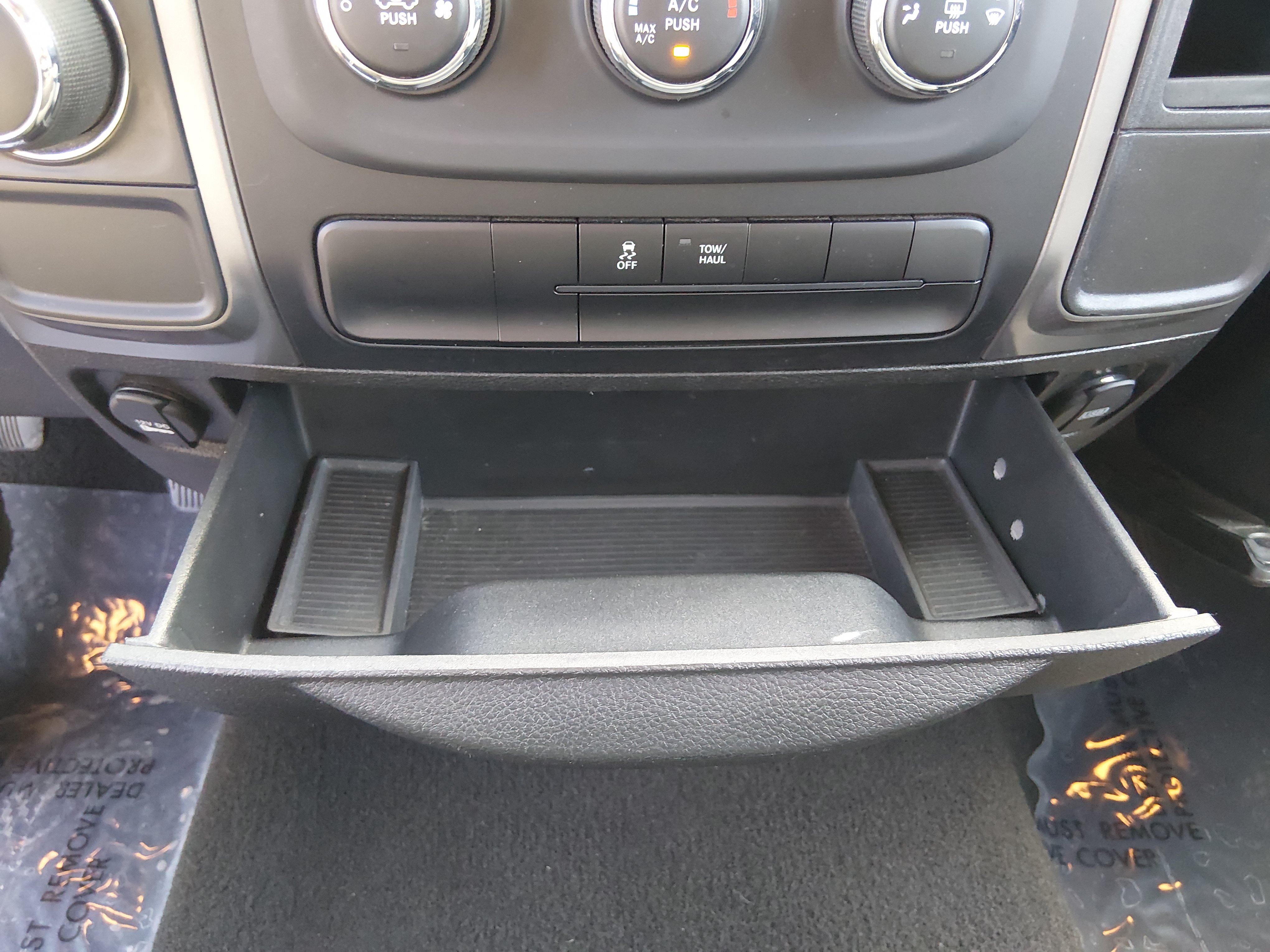 2024 RAM Ram 1500 Classic SLT - Photo 19