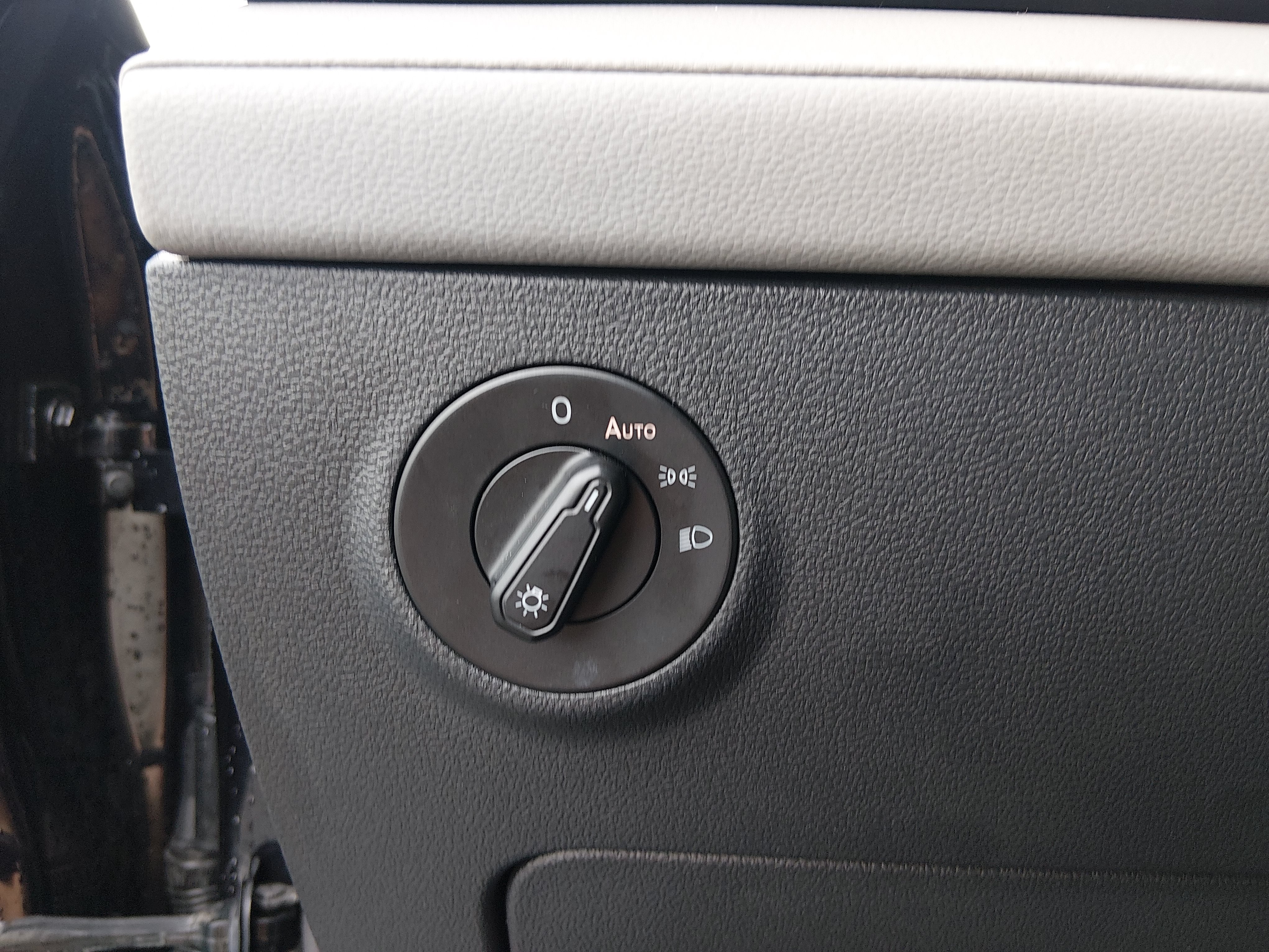2024 Volkswagen Taos SE - Photo 13