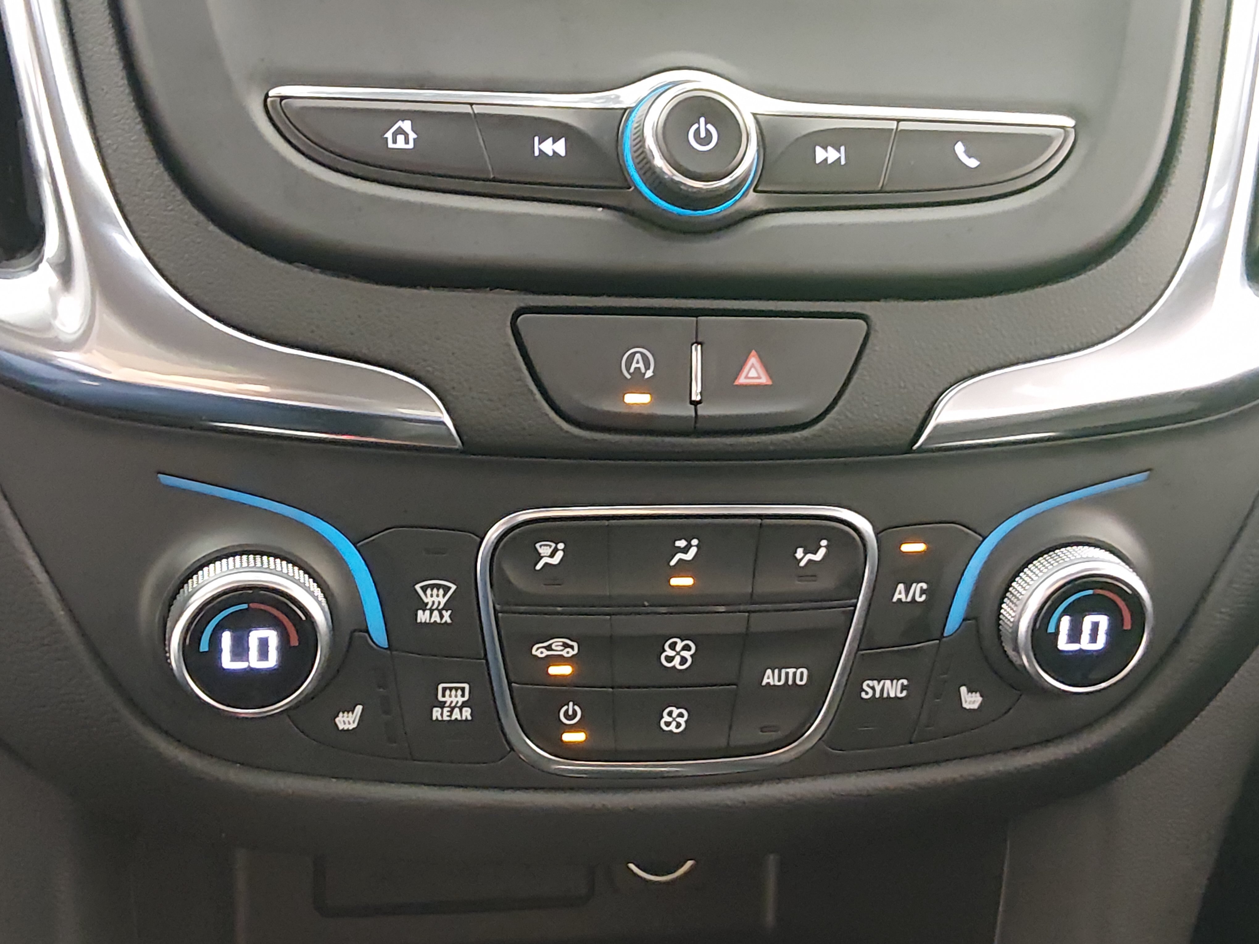 2024 Chevrolet Equinox LT - Photo 19