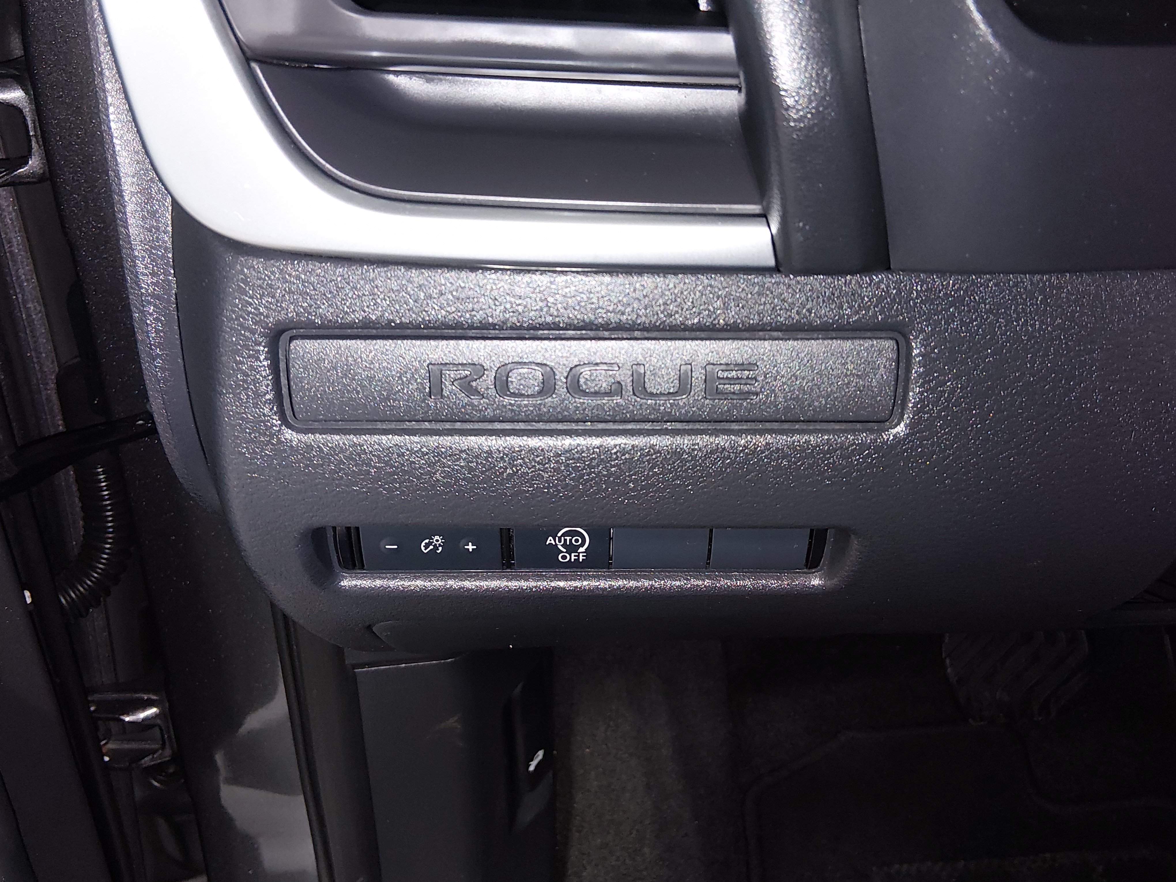 2024 Nissan Rogue S - Photo 13
