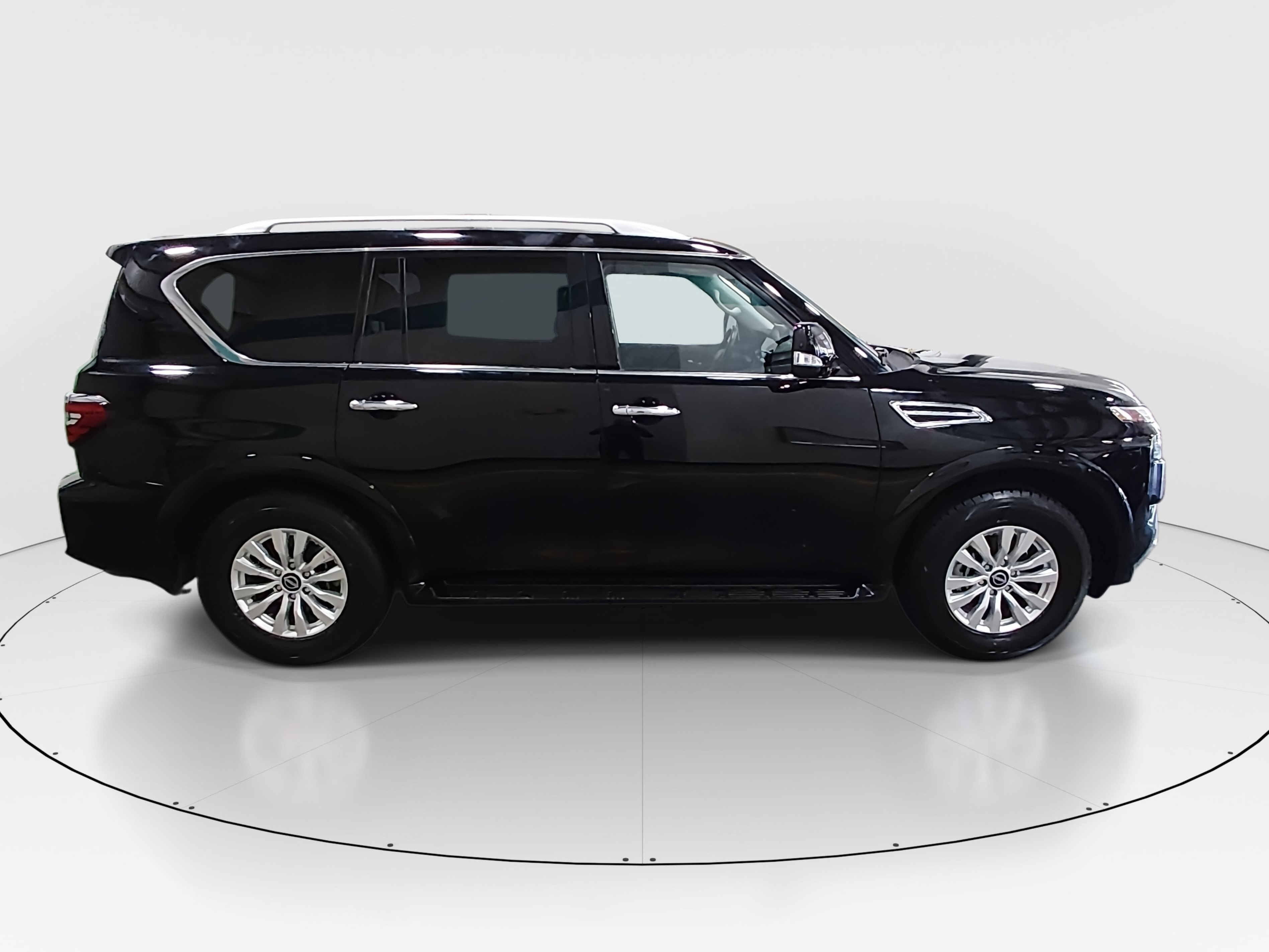 2024 Nissan Armada SV - Photo 8