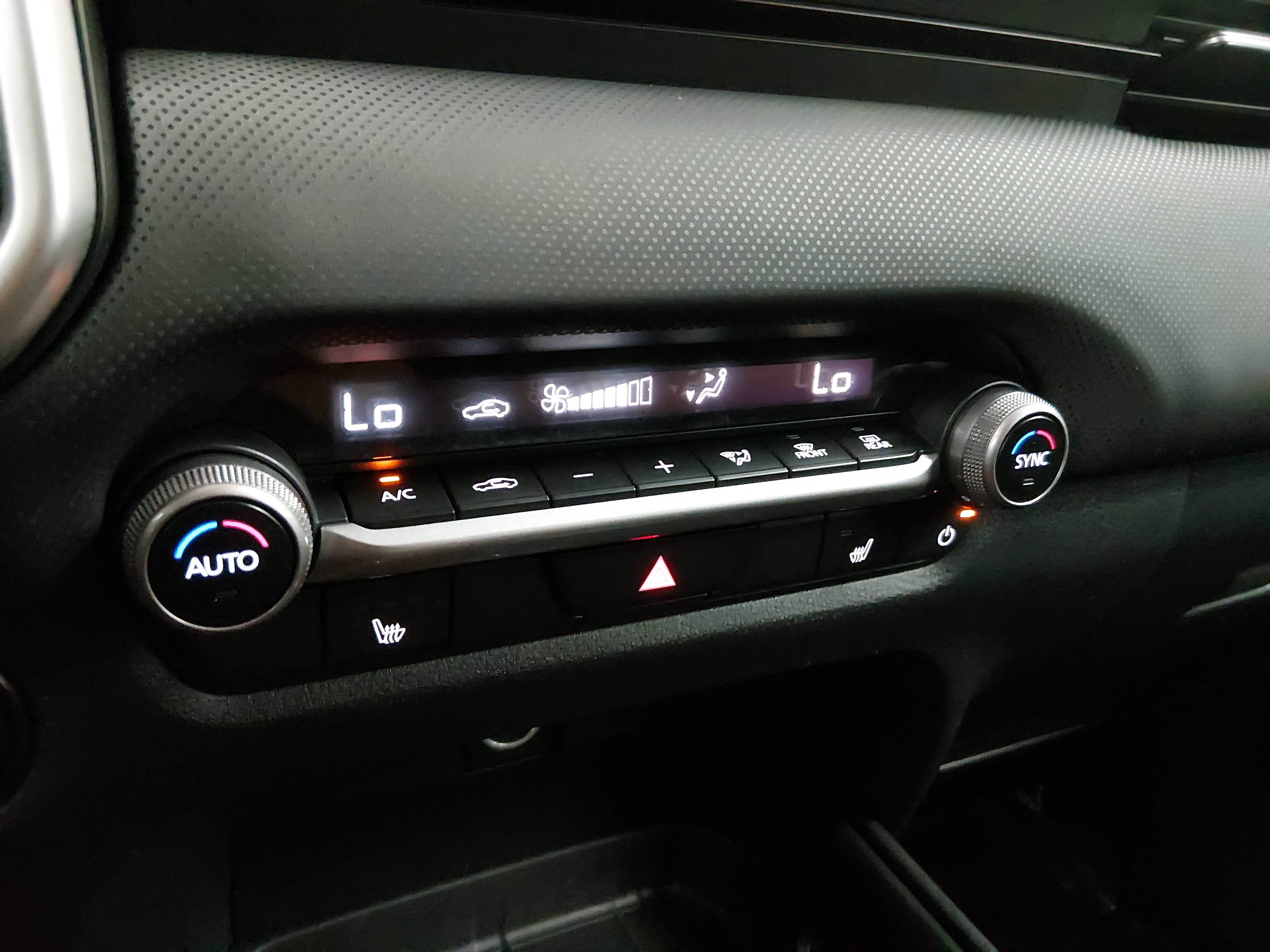 2025 Mazda CX-50 Preferred - Photo 17