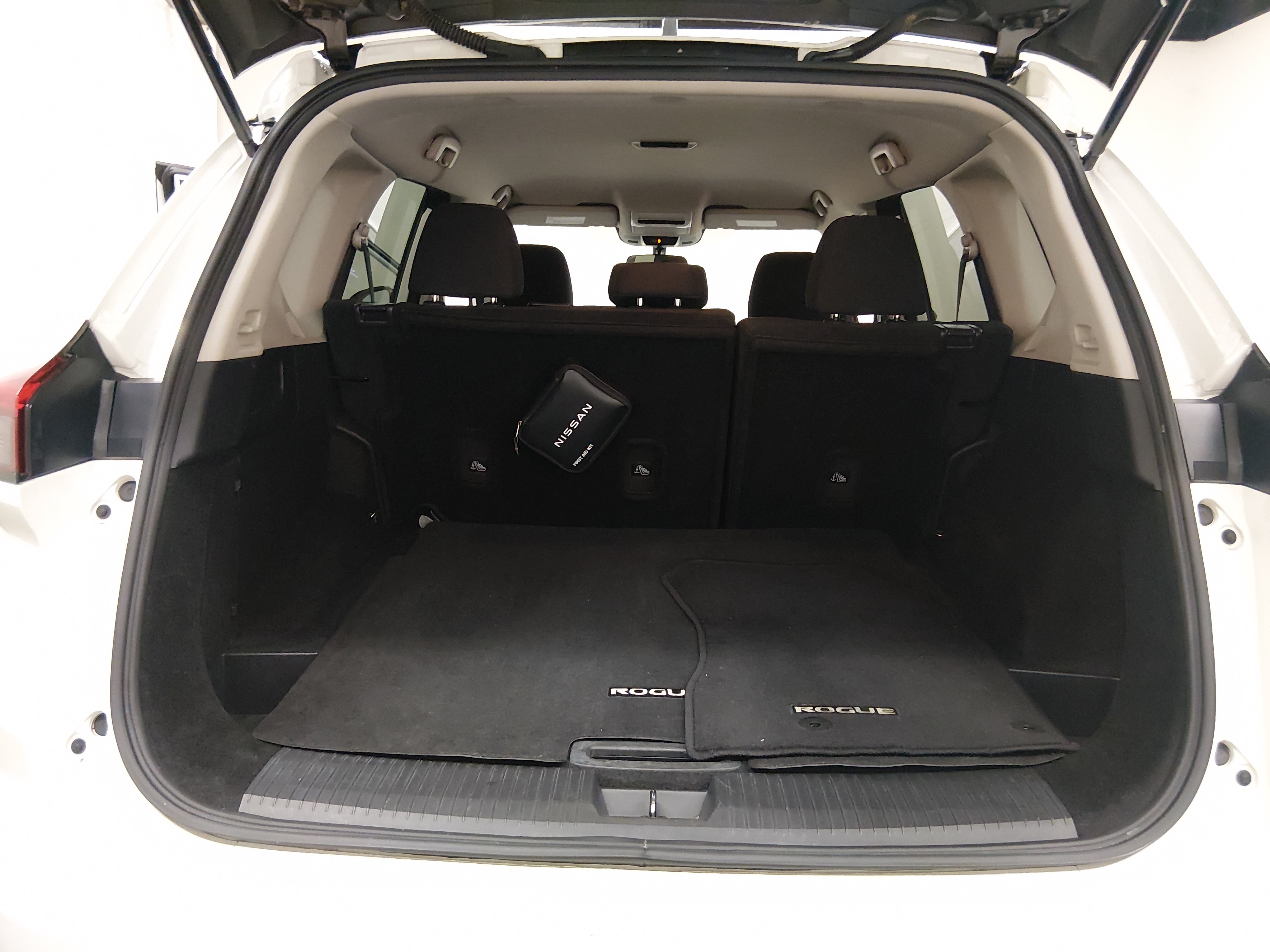 2024 Nissan Rogue S - Photo 11