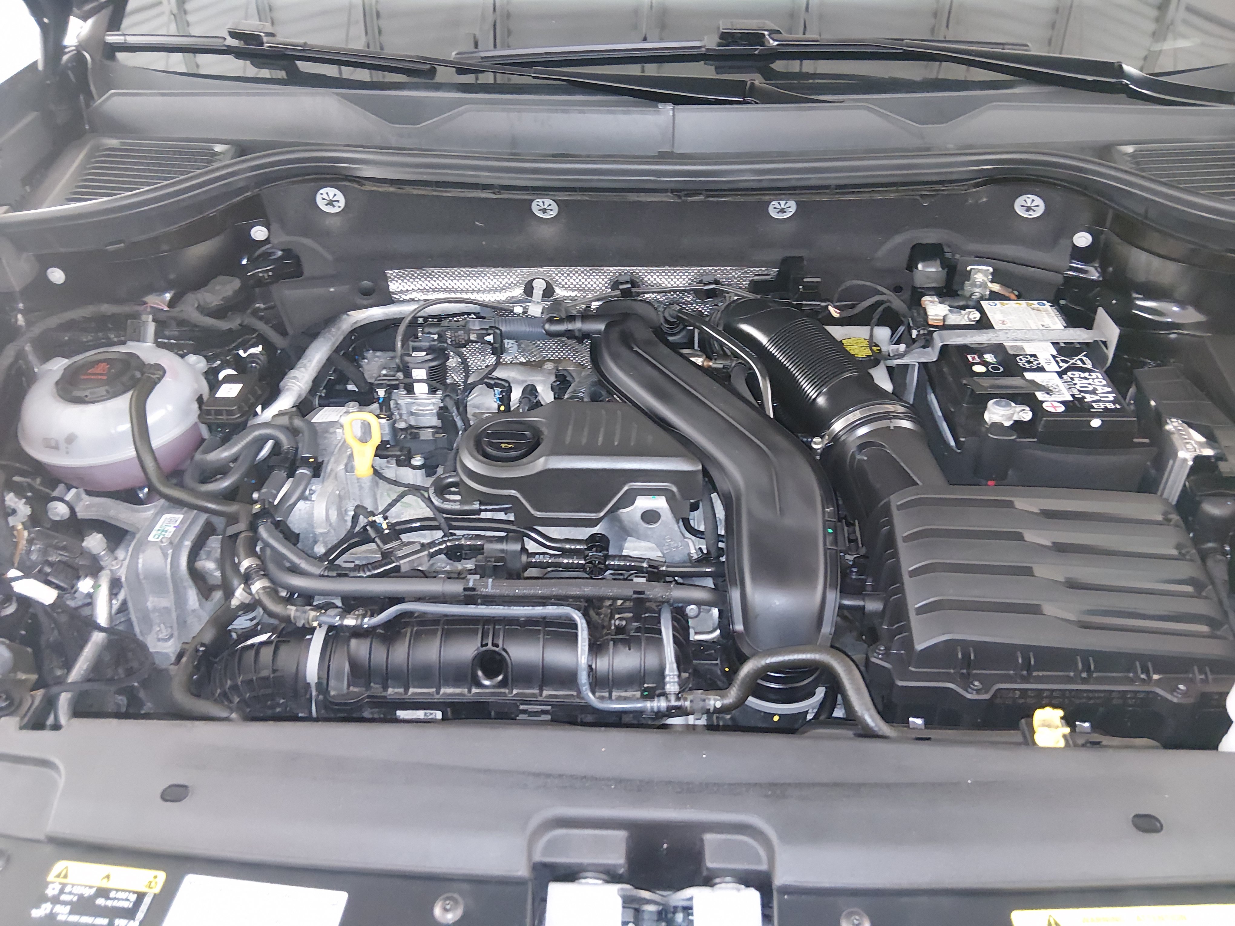 2024 Volkswagen Taos SE - Photo 9