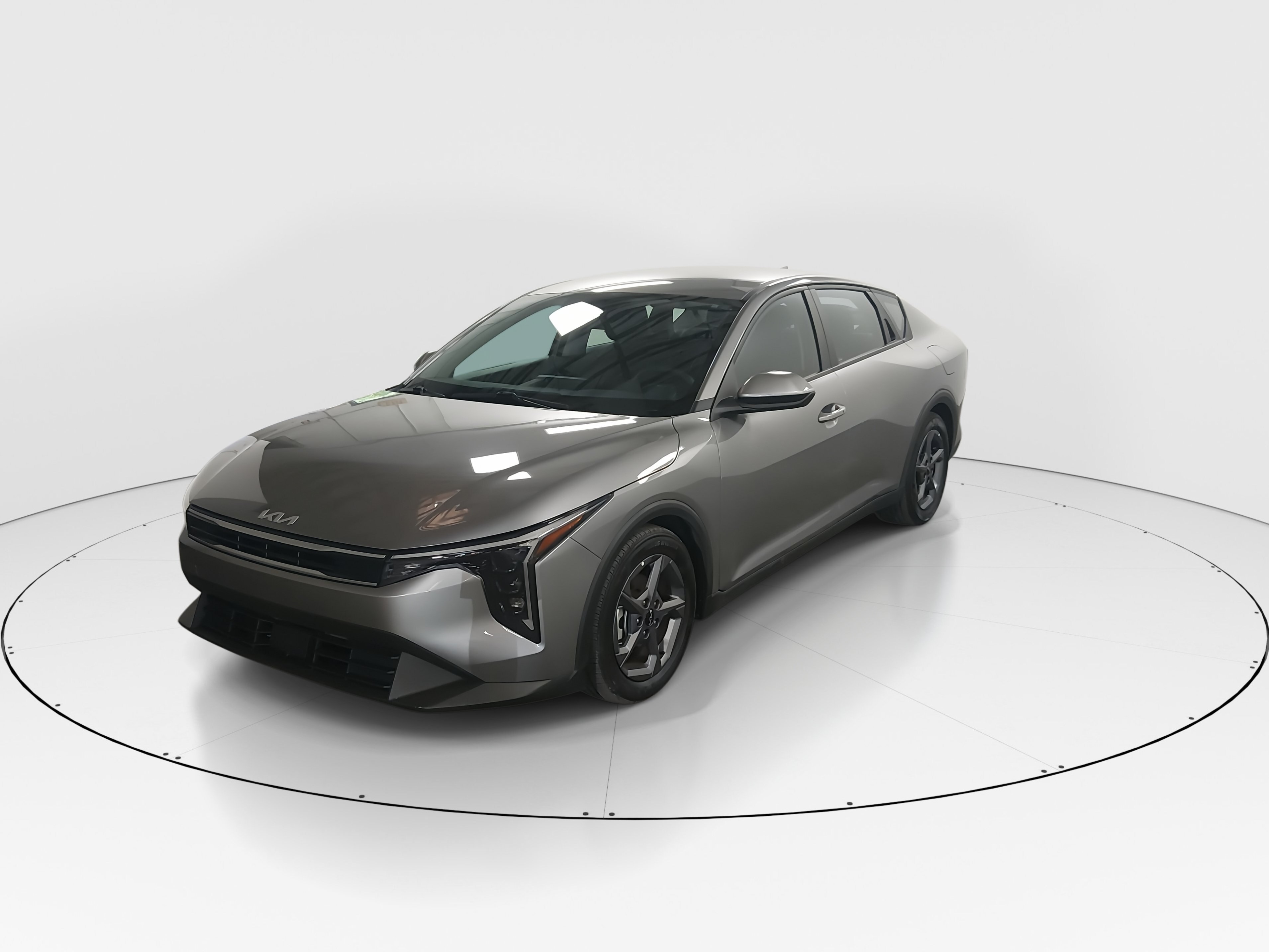 2025 Kia K4 LXS - Photo 3
