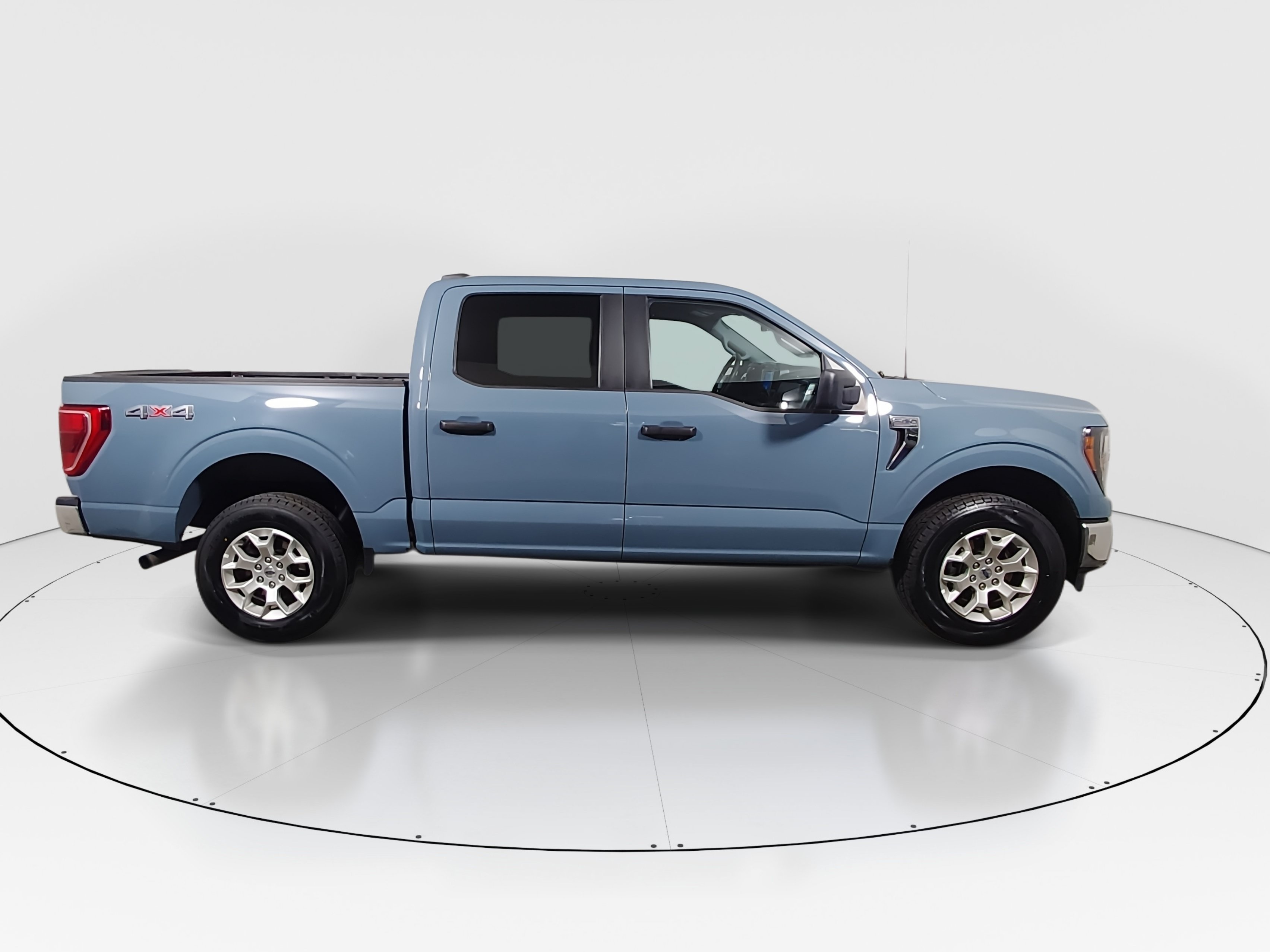 2023 Ford F-150 XLT - Photo 8