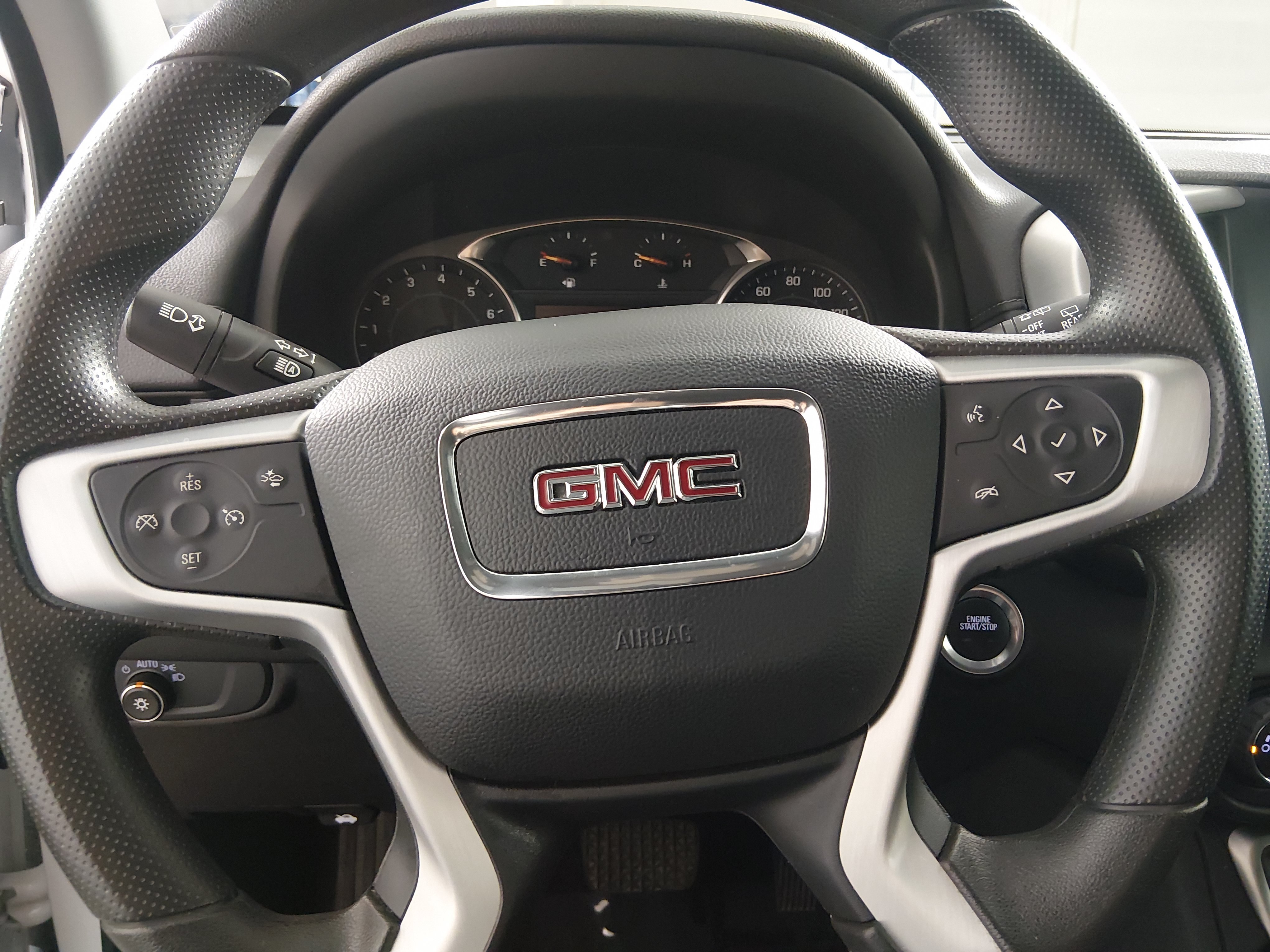 2024 GMC Terrain SLE - Photo 12