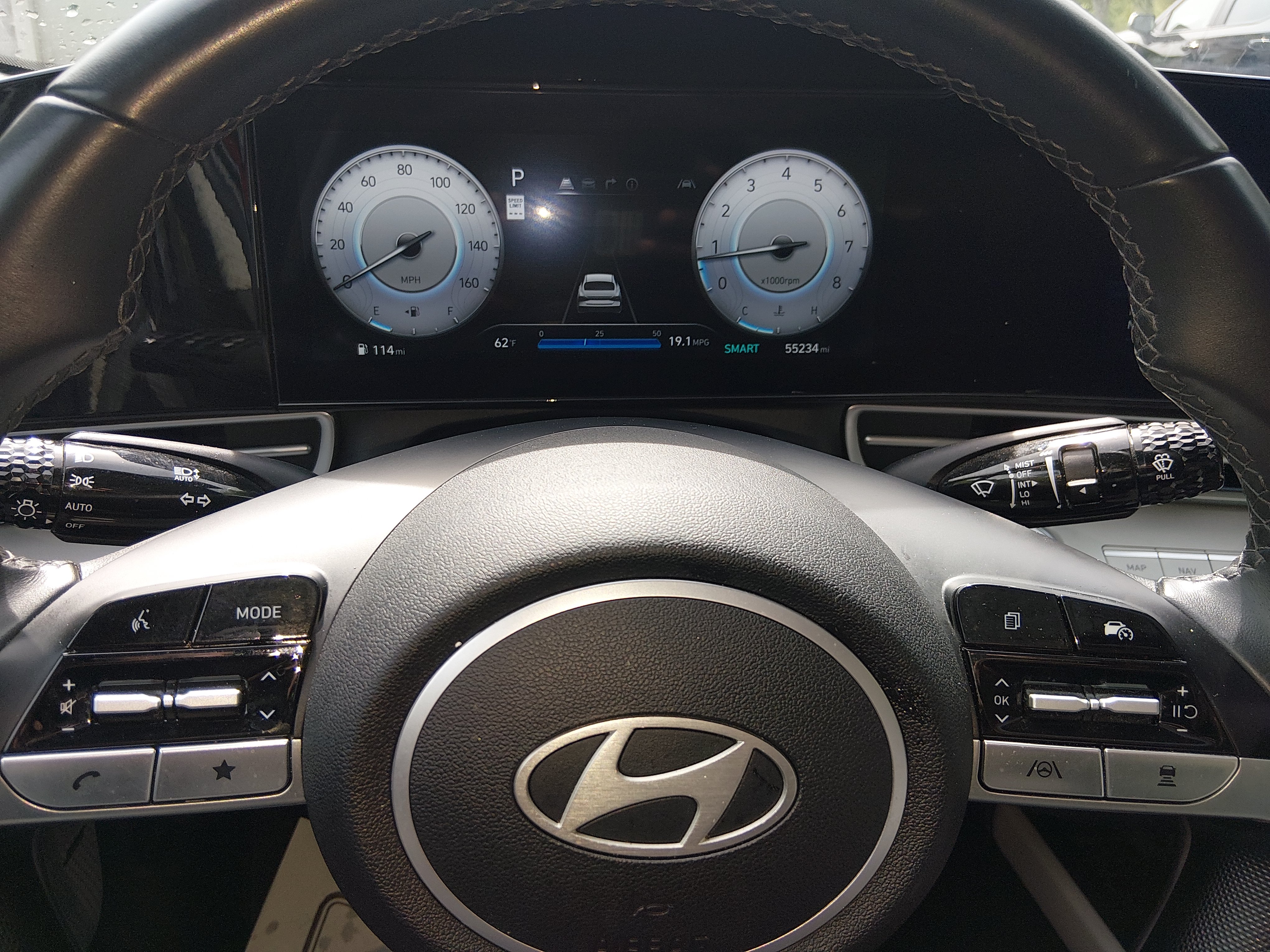 2024 Hyundai Elantra Limited - Photo 12