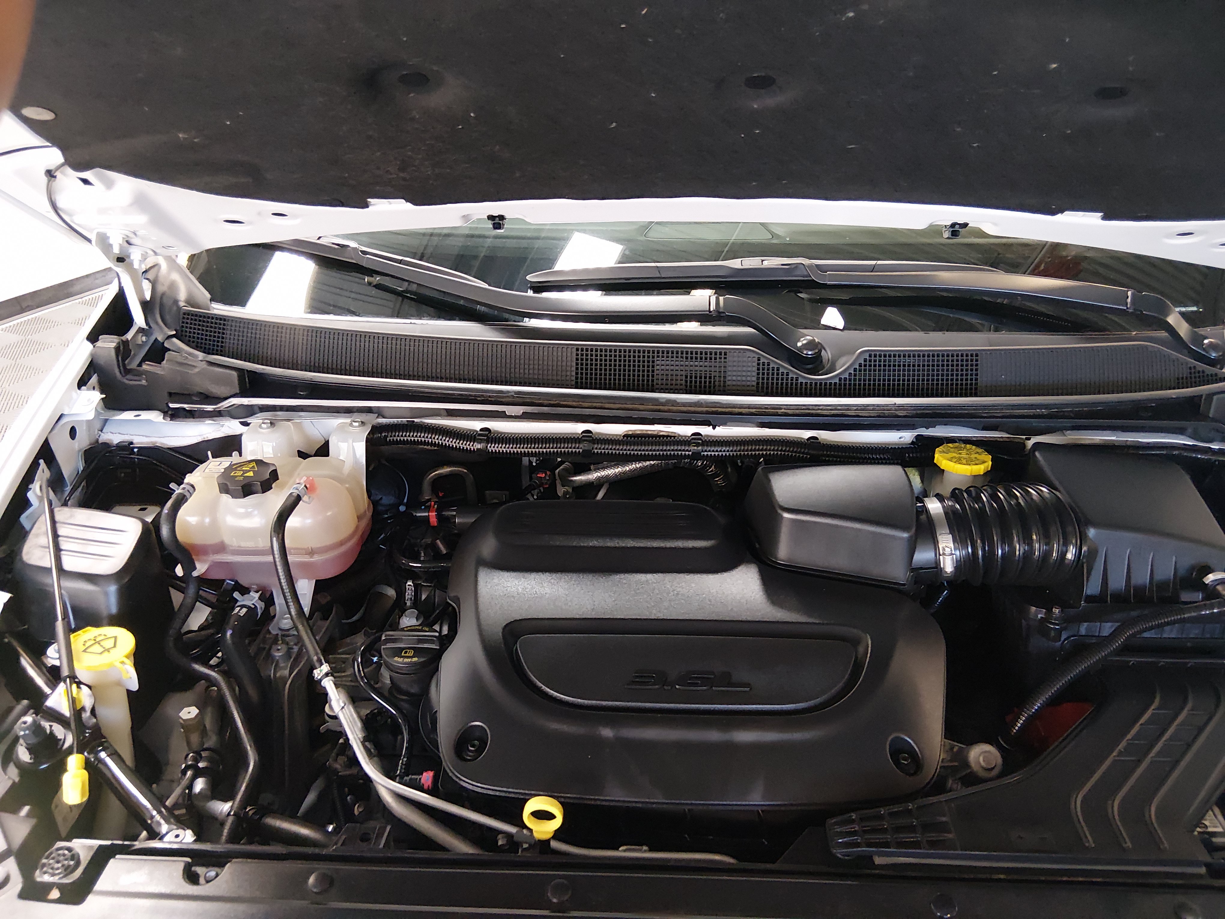 2023 Chrysler Pacifica Touring L - Photo 9