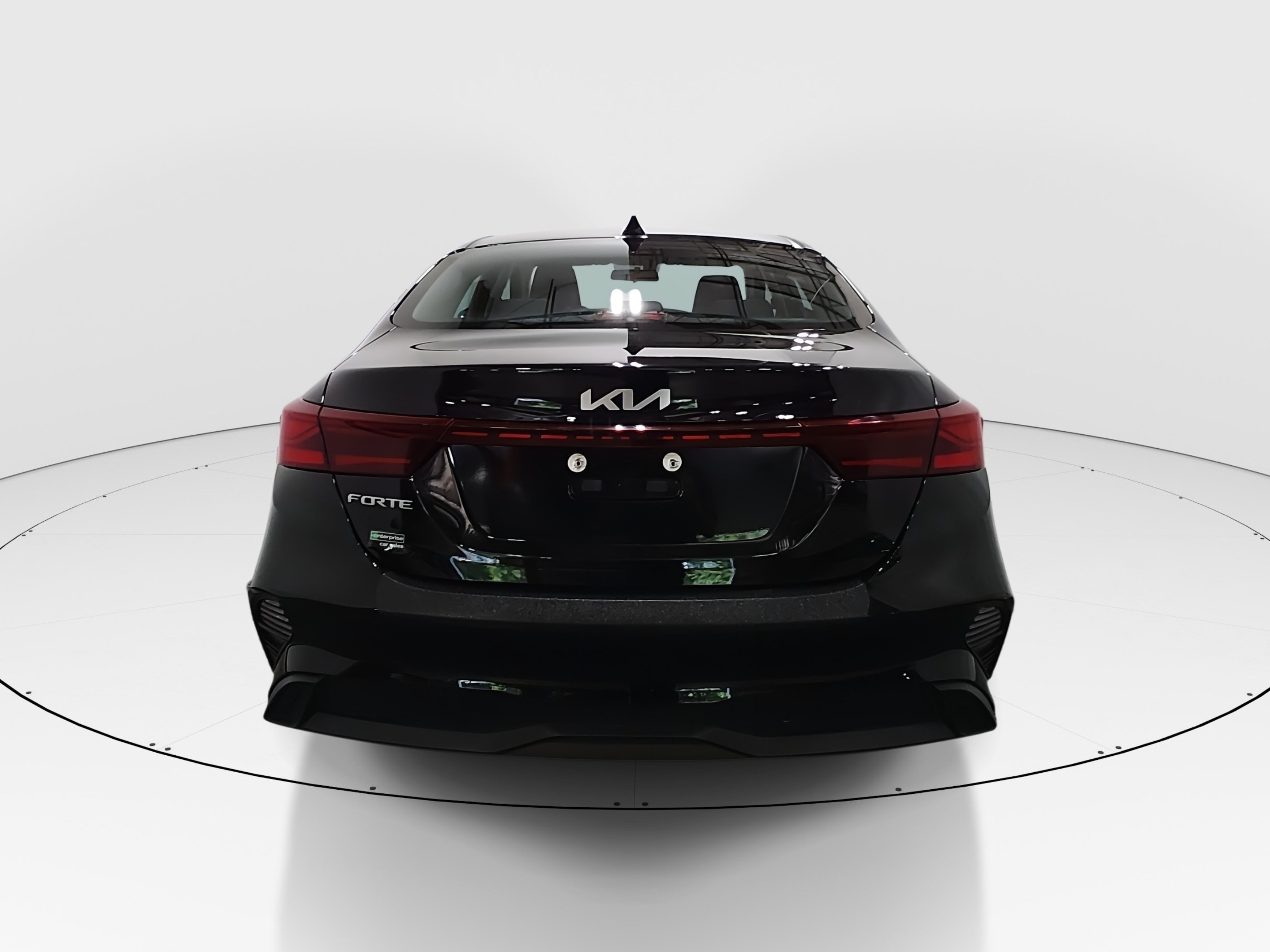 2024 Kia Forte LXS - Photo 6