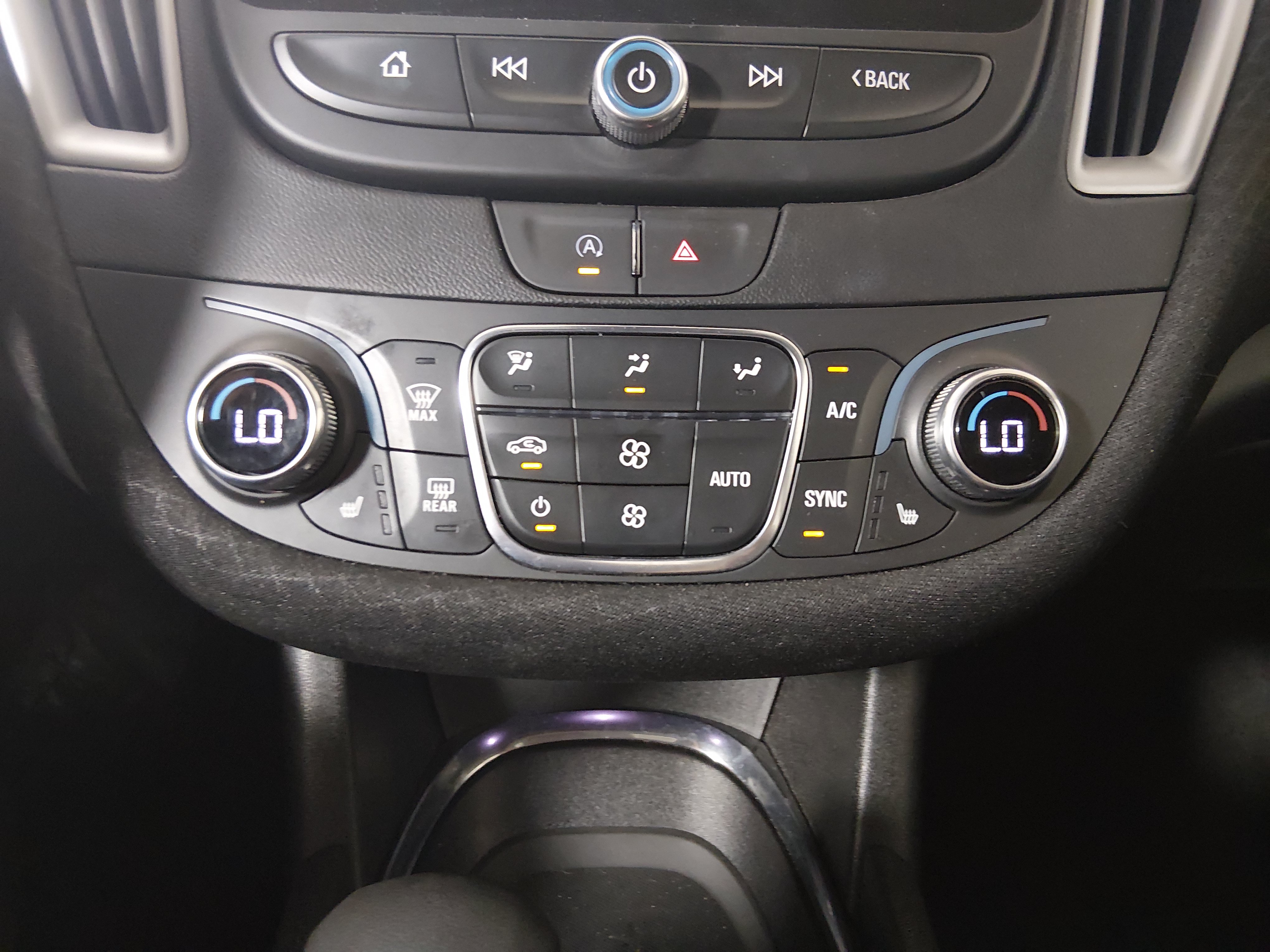 2024 Chevrolet Malibu 1LT - Photo 18